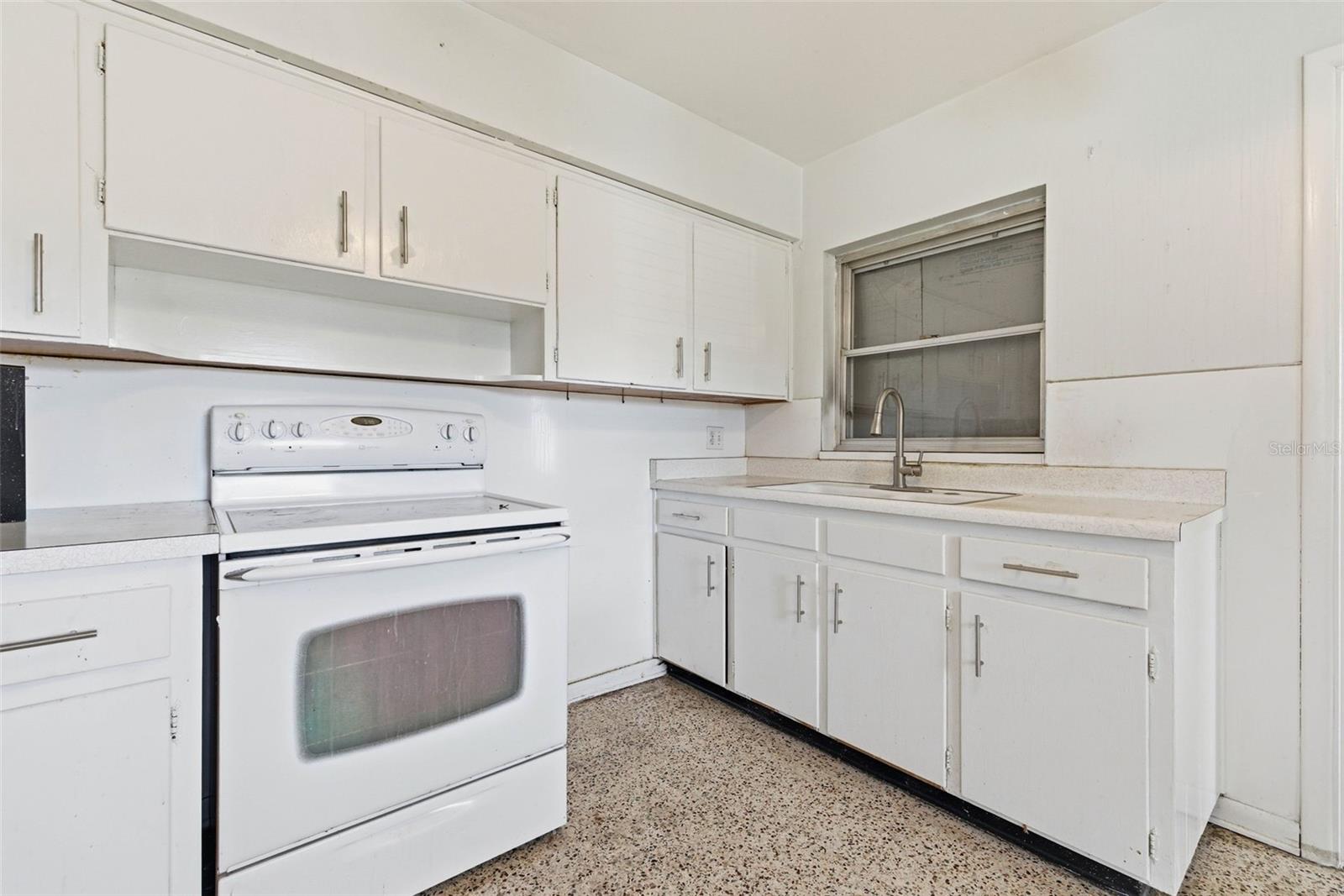 Image 8 of 25 For 3113 Dewey Street