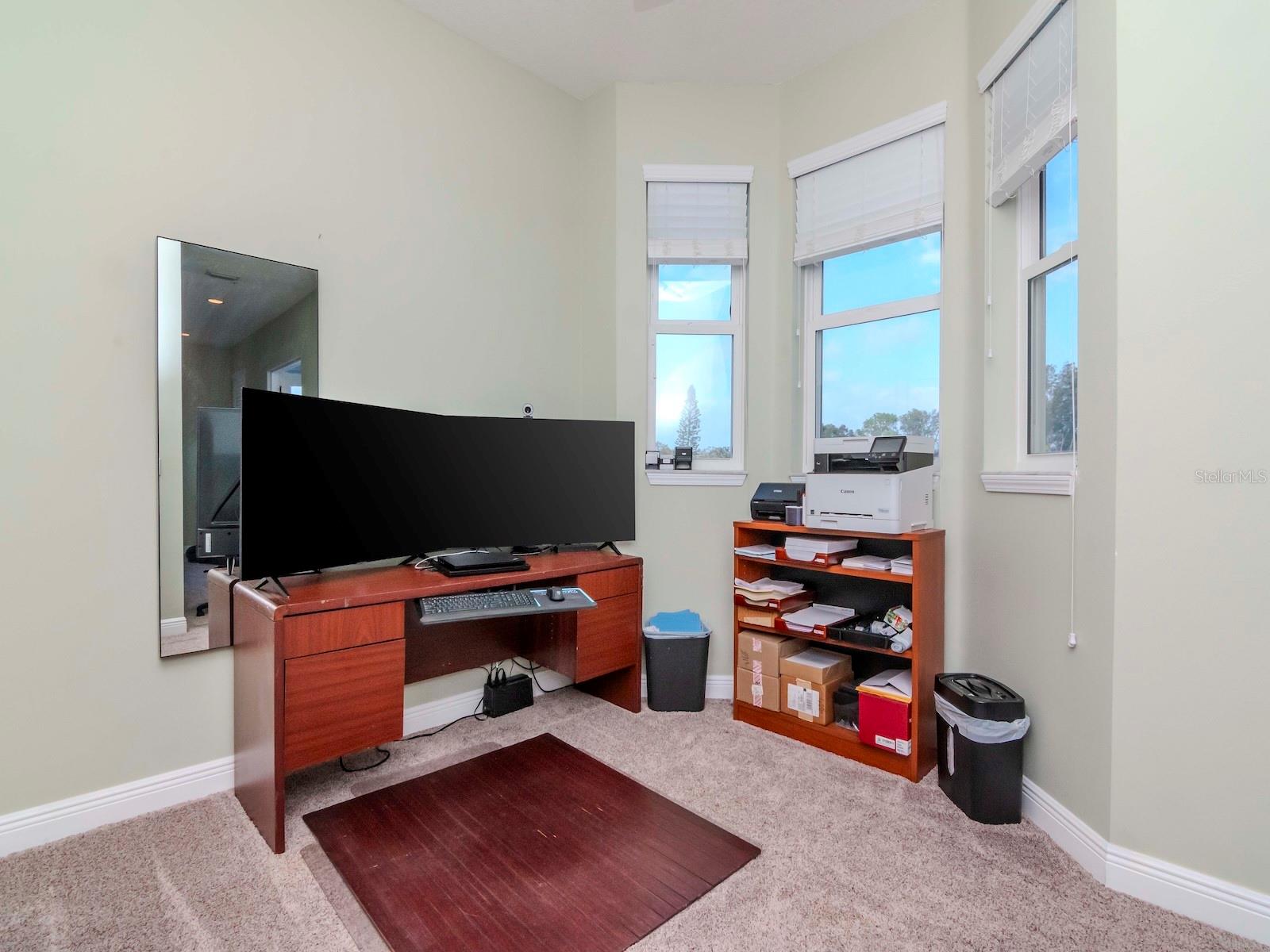 Image 29 of 92 For 320 Georgia Avenue