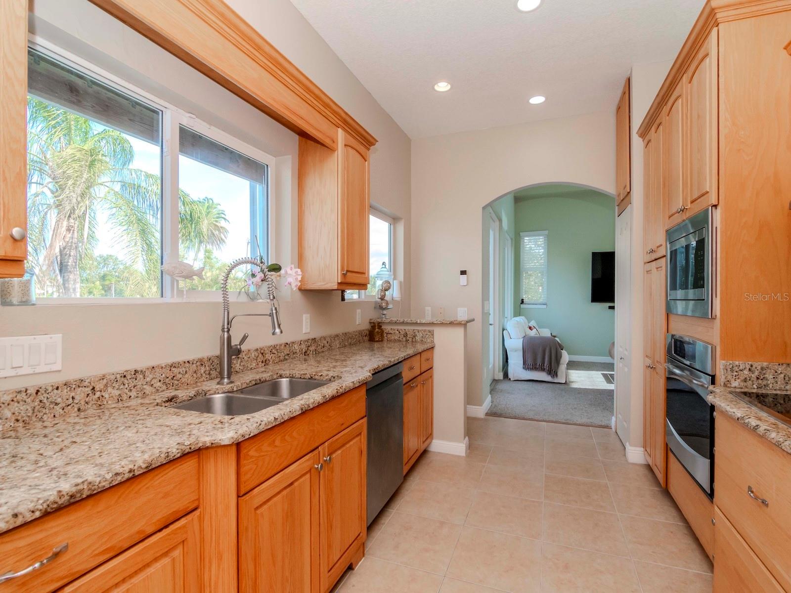 Image 54 of 92 For 320 Georgia Avenue