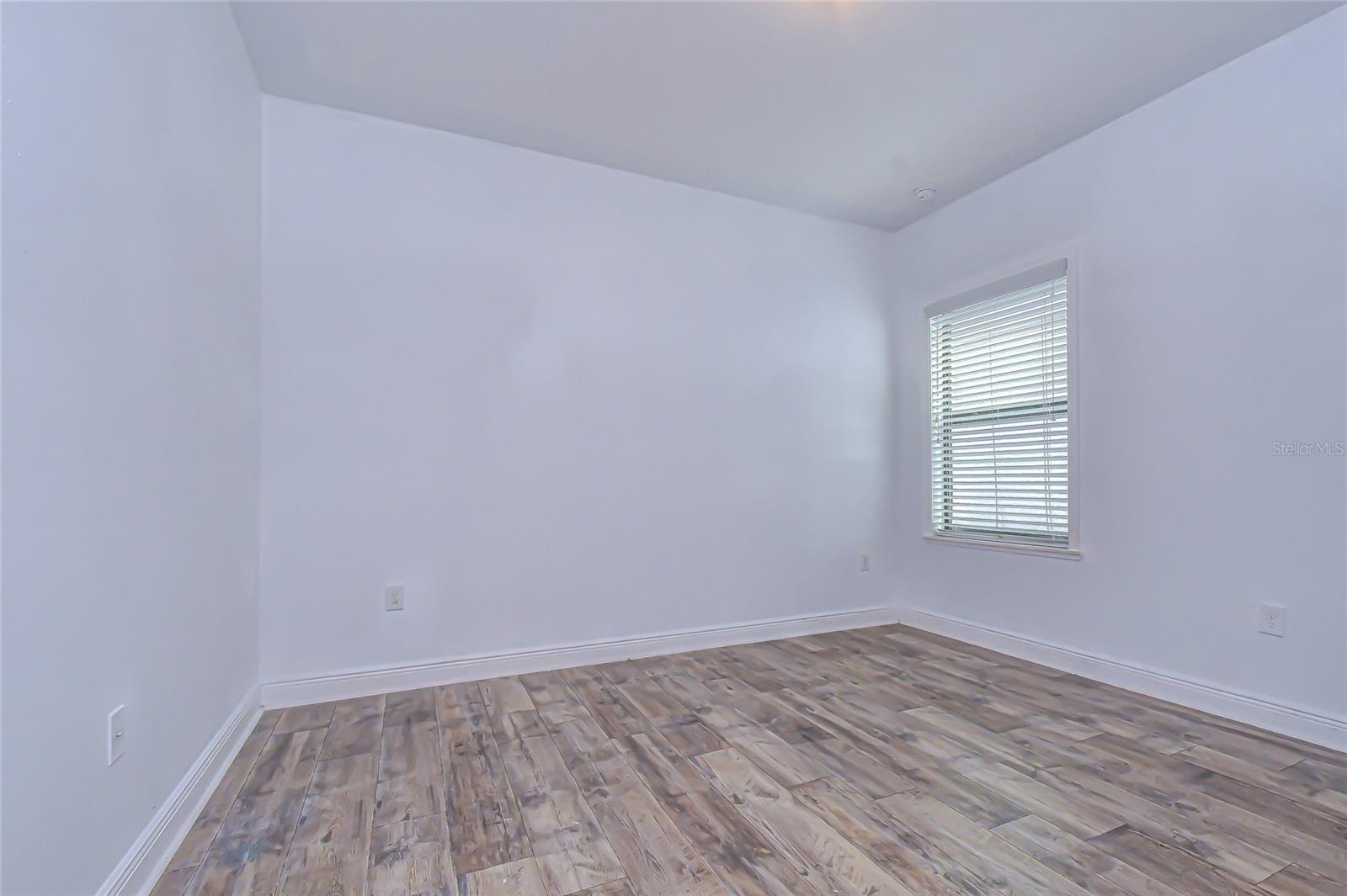 Image 11 of 61 For 14326 Fissore Blvd