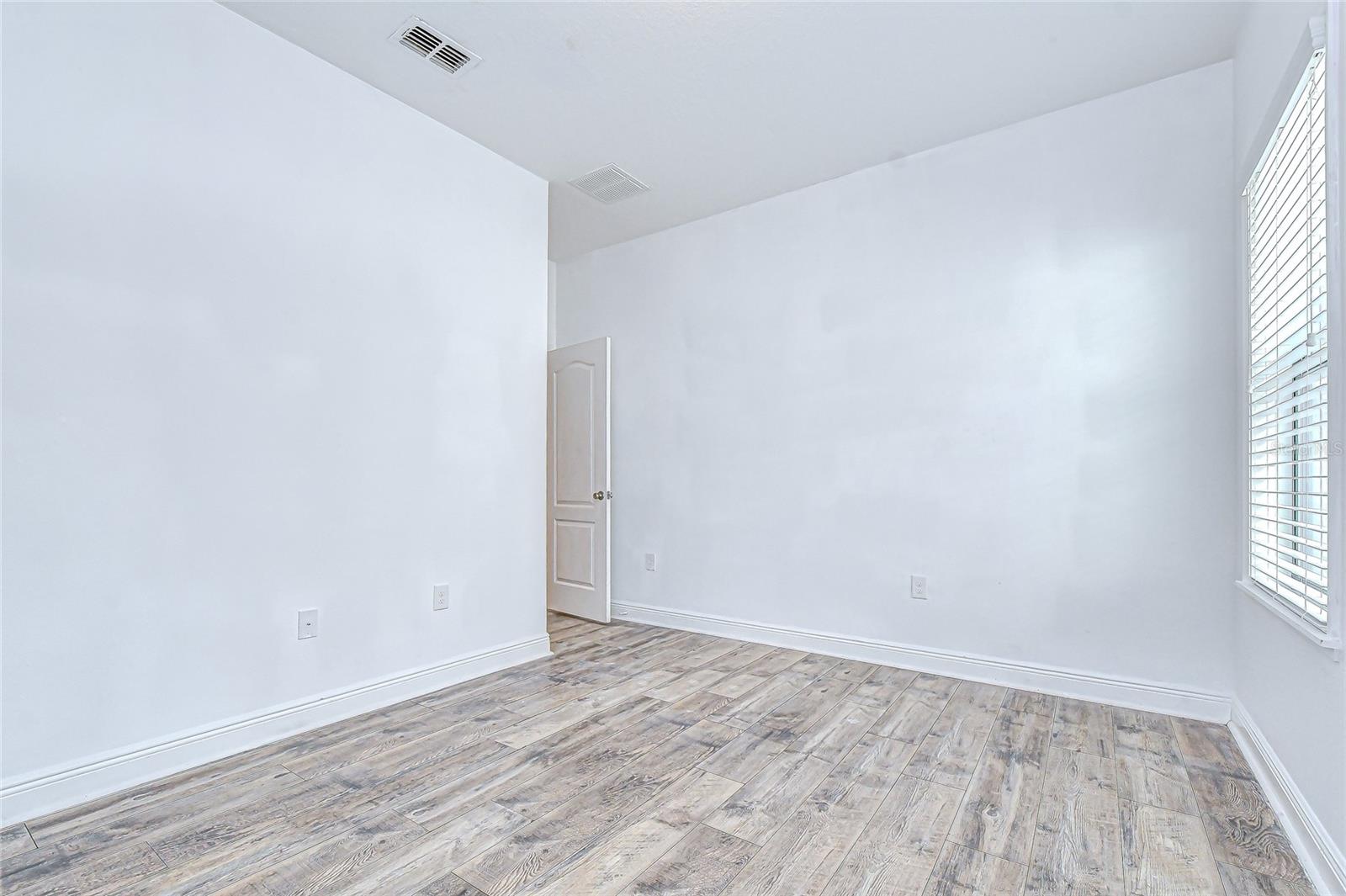 Image 19 of 61 For 14326 Fissore Blvd