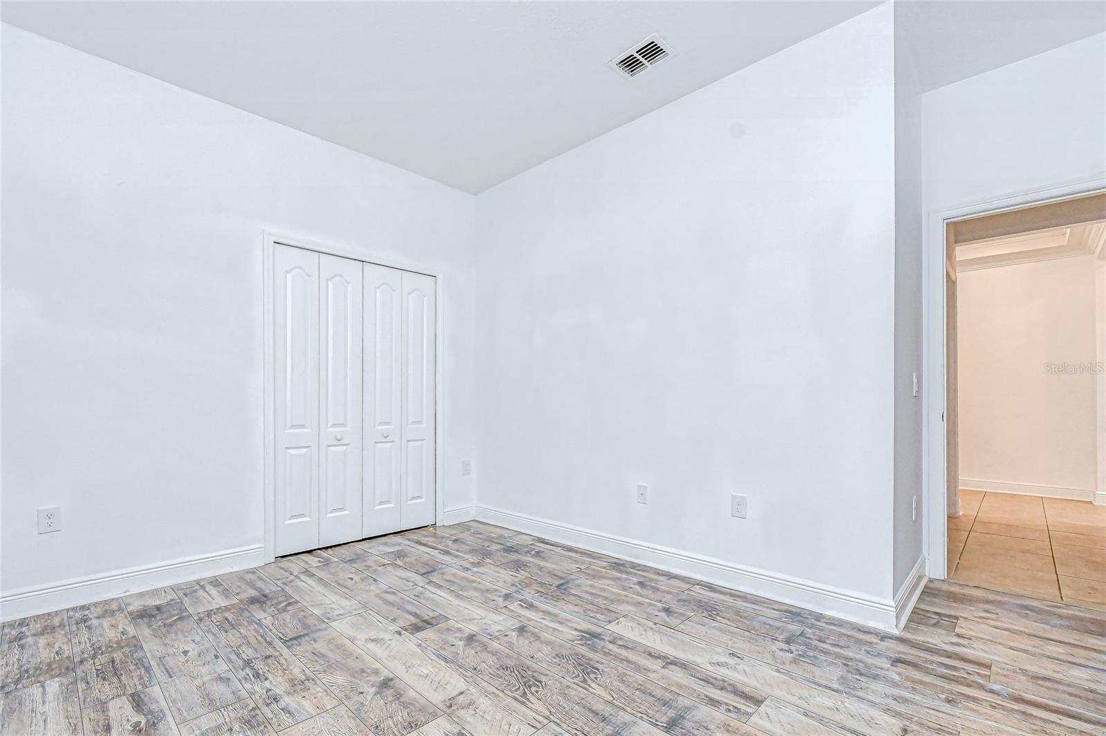 Image 20 of 61 For 14326 Fissore Blvd