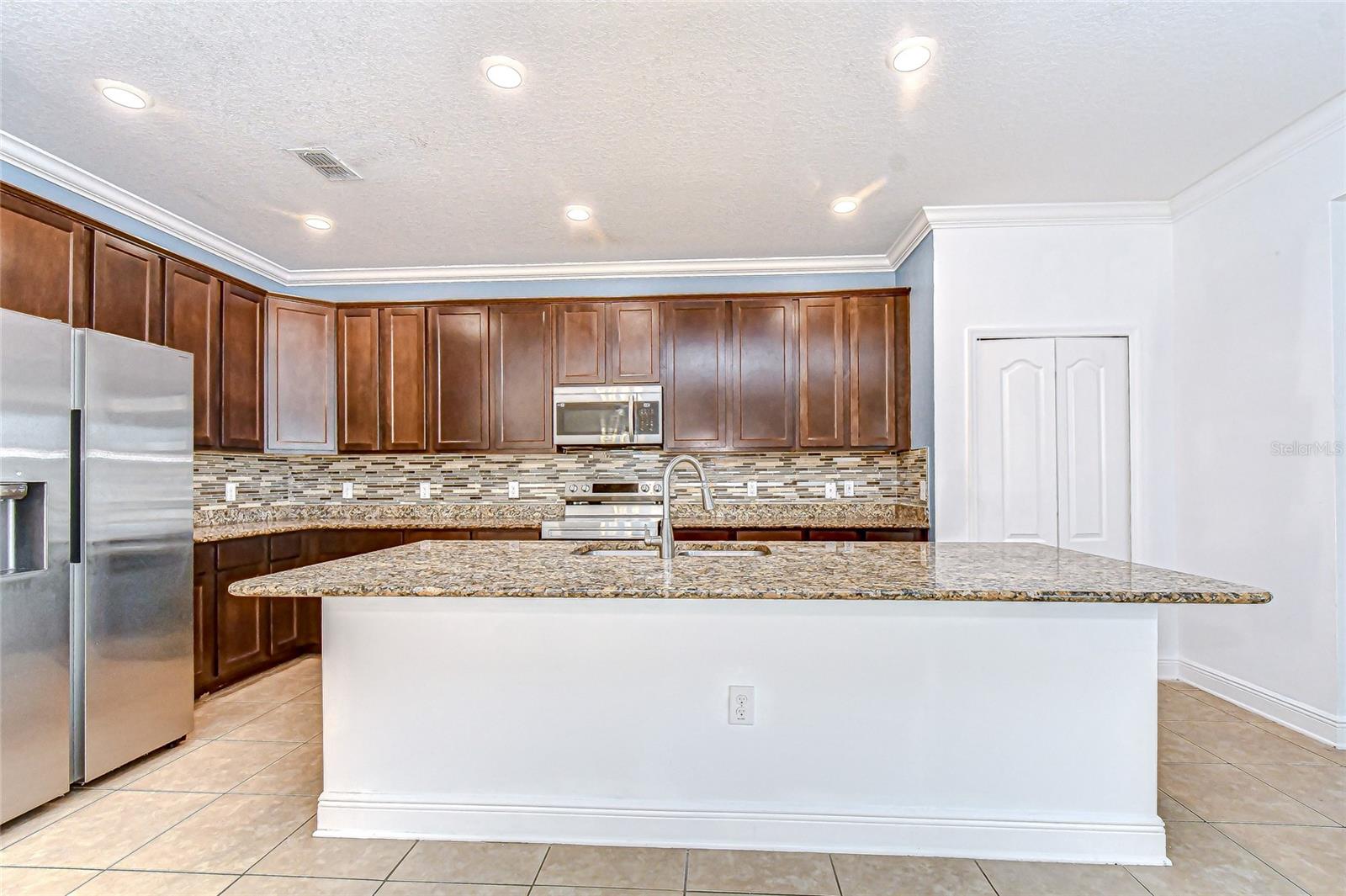 Image 33 of 61 For 14326 Fissore Blvd