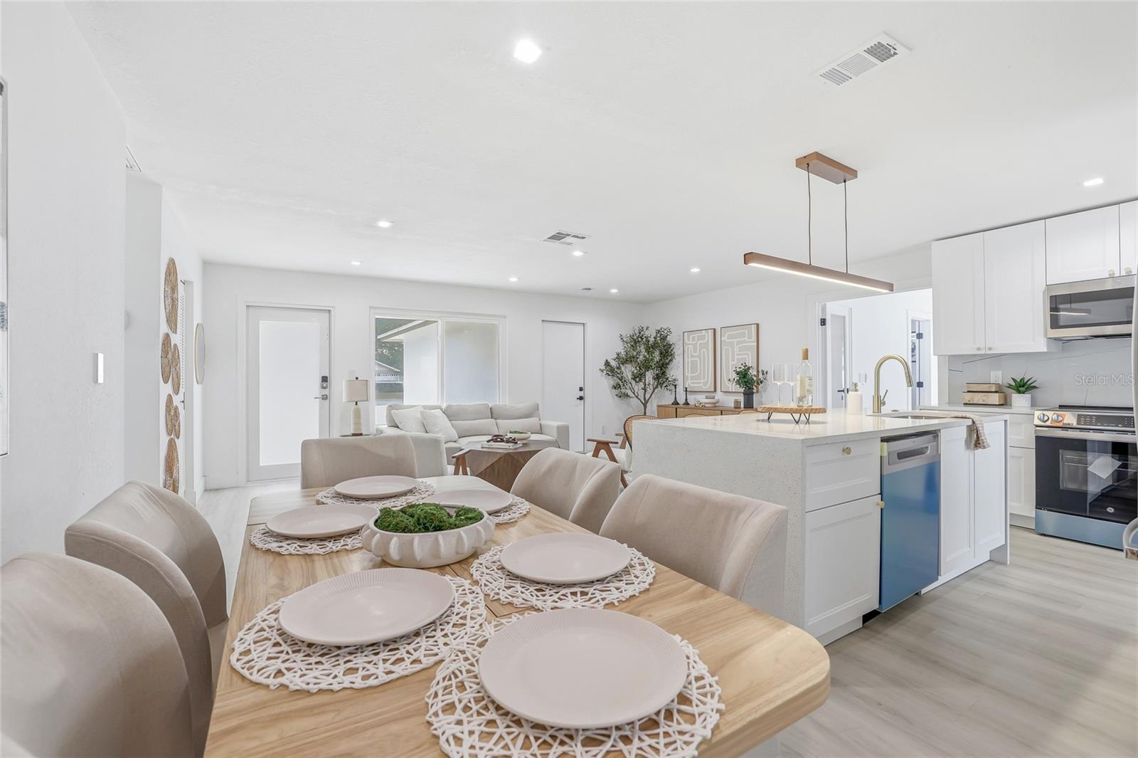 Image 15 of 45 For 6050 Garmouth Way N