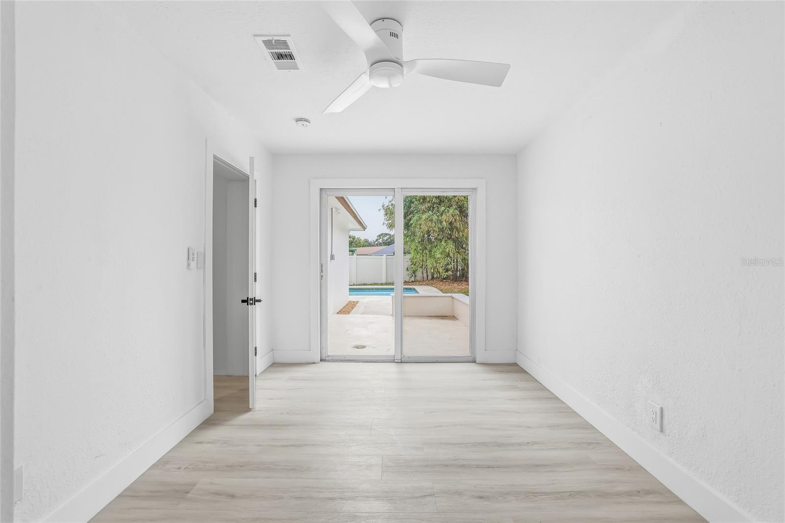 Image 25 of 45 For 6050 Garmouth Way N