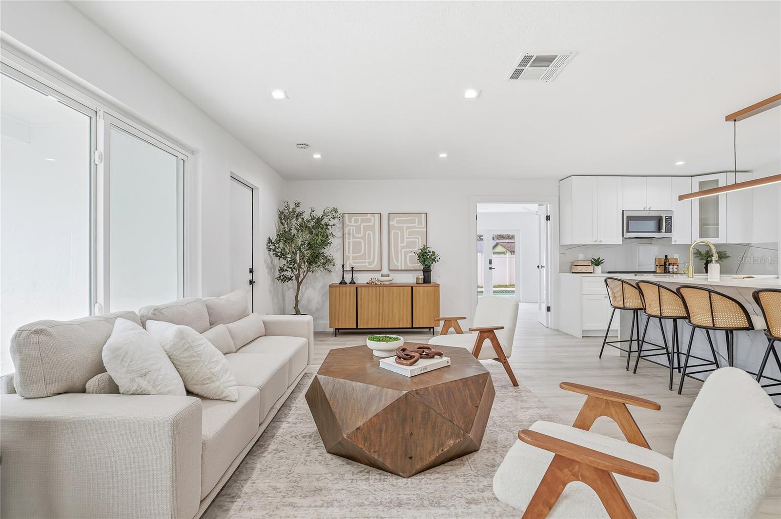 Image 4 of 45 For 6050 Garmouth Way N