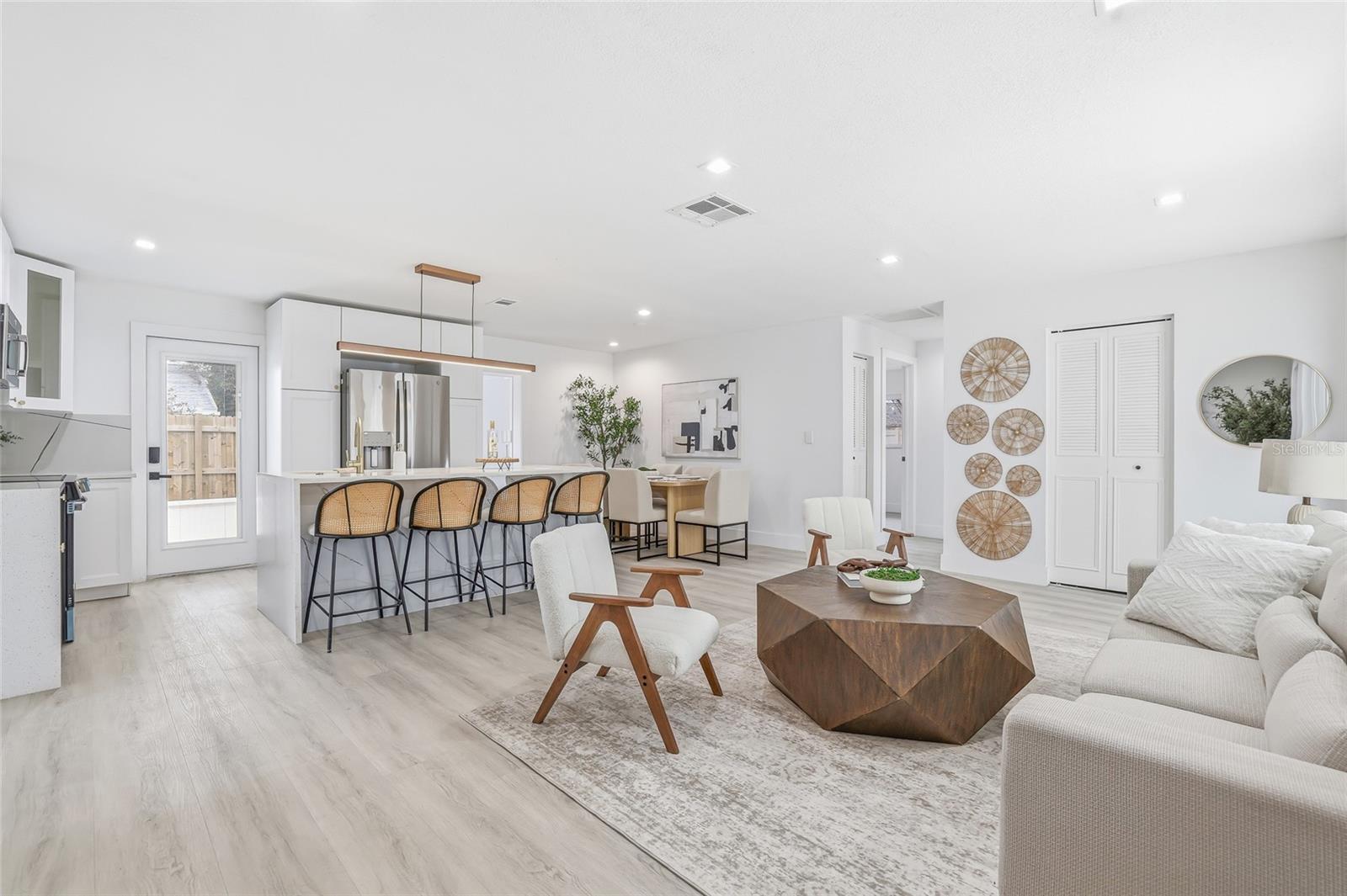 Image 6 of 45 For 6050 Garmouth Way N