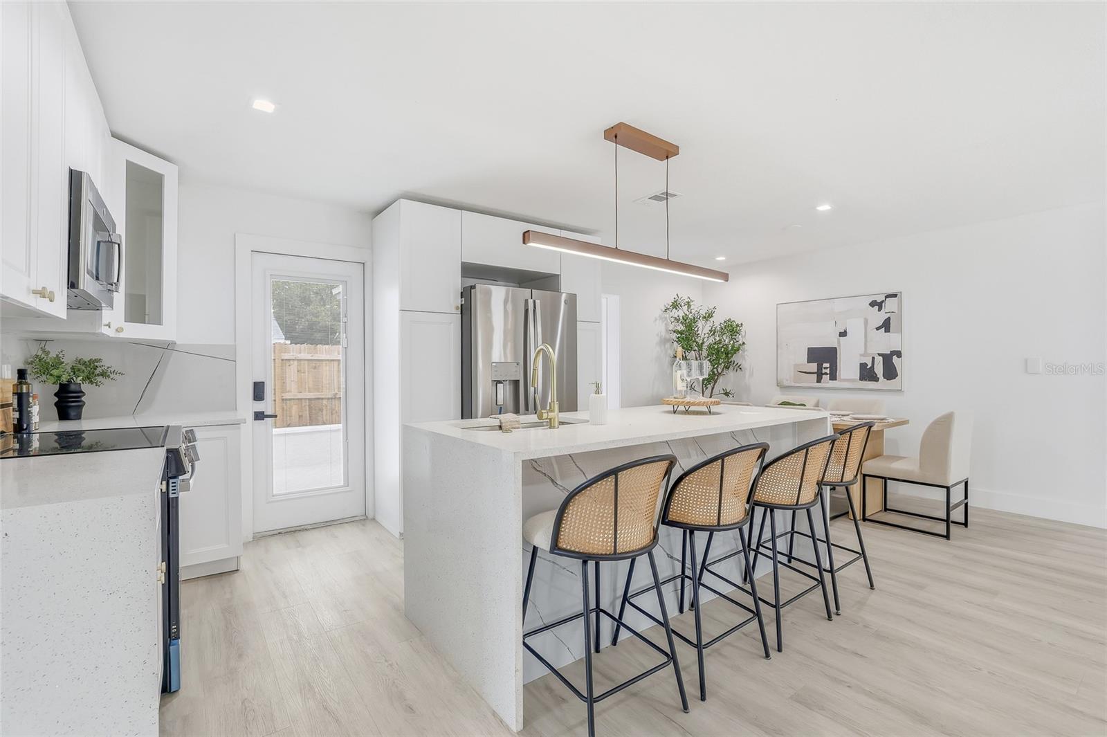 Image 7 of 45 For 6050 Garmouth Way N