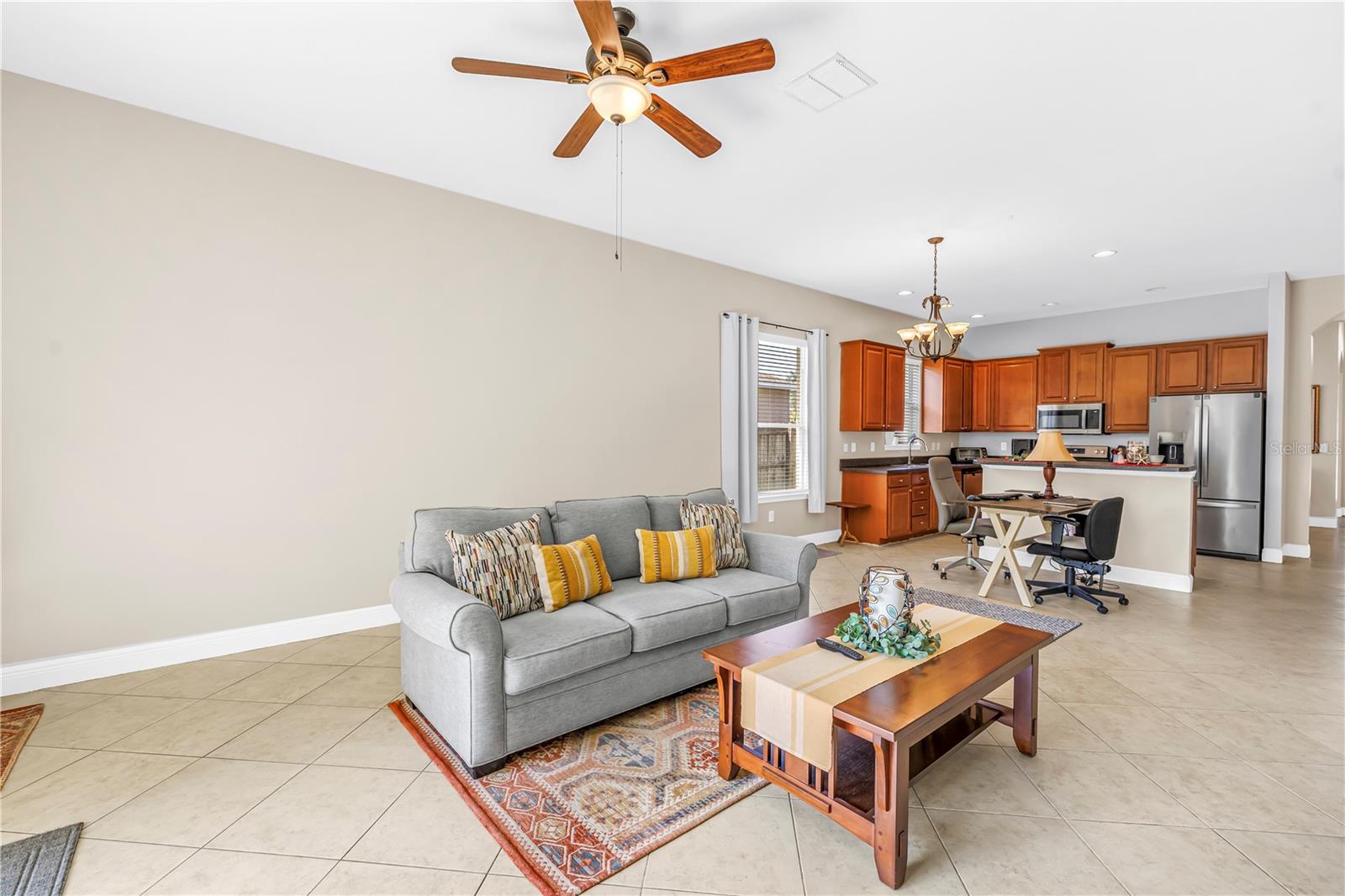 Image 27 of 47 For 607 Center Avenue