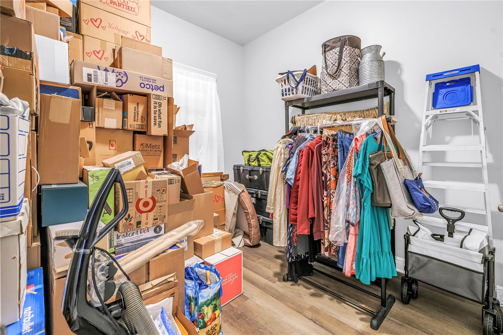 Image 35 of 47 For 607 Center Avenue