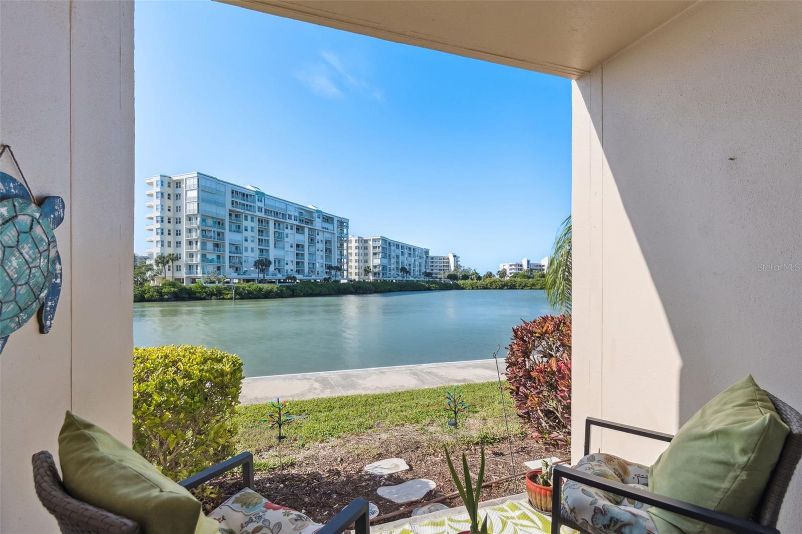 Image 17 of 24 For 7930 Sun Island Drive S 103