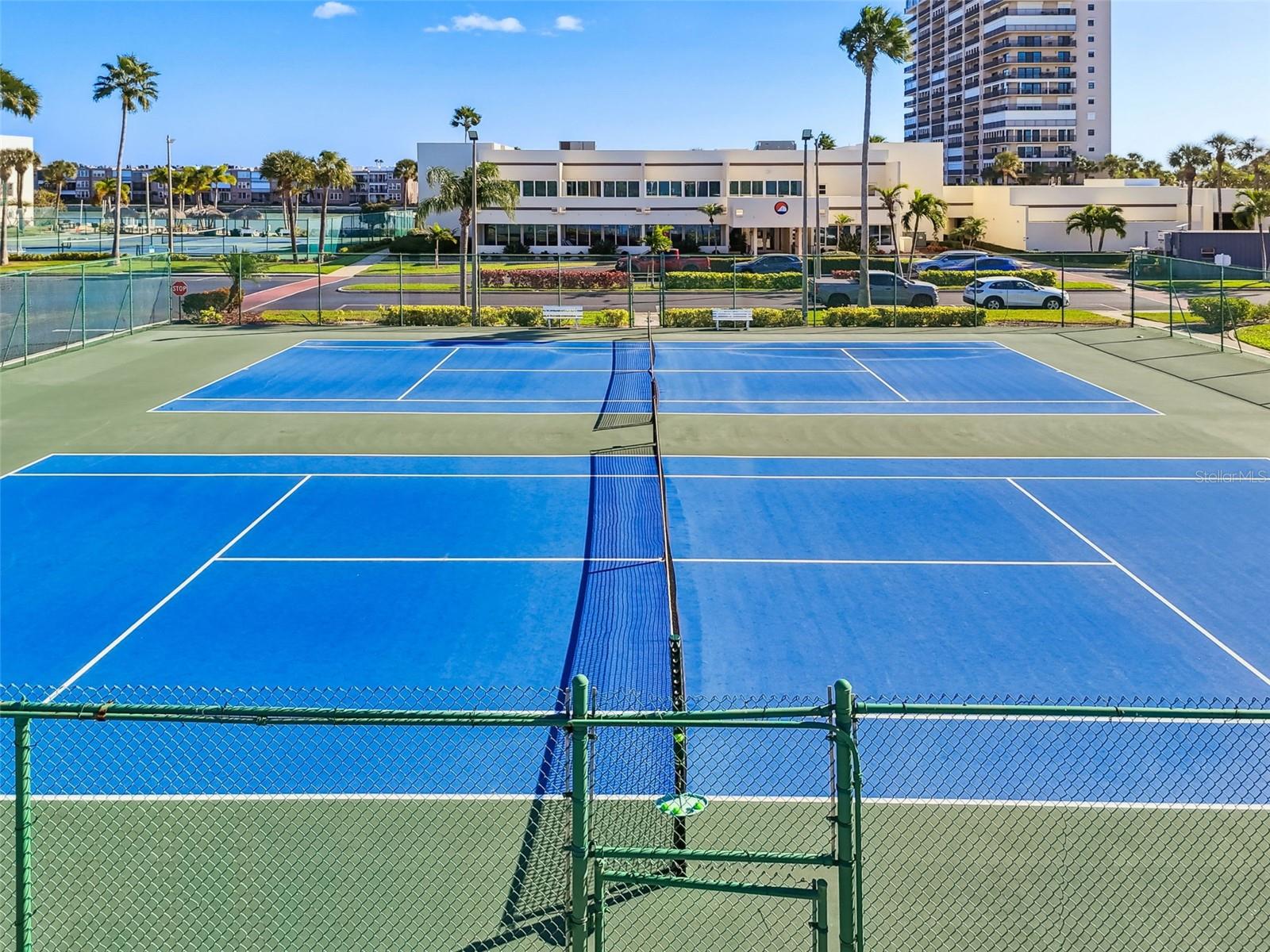 Image 22 of 24 For 7930 Sun Island Drive S 103