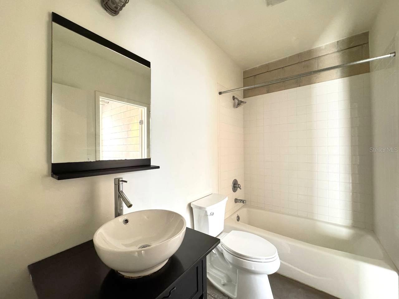 Image 15 of 26 For 2511 Azeele Street