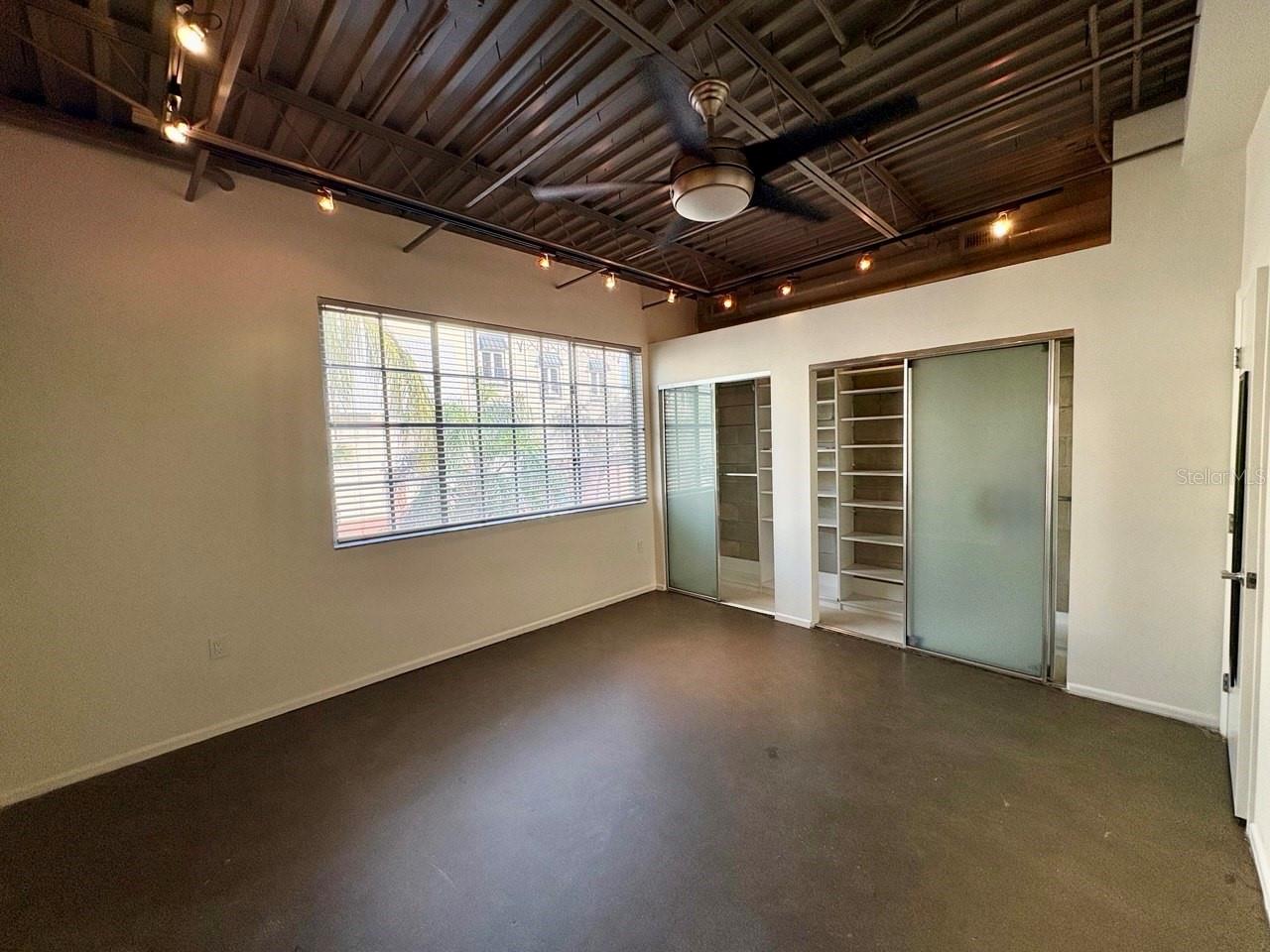 Image 17 of 26 For 2511 Azeele Street