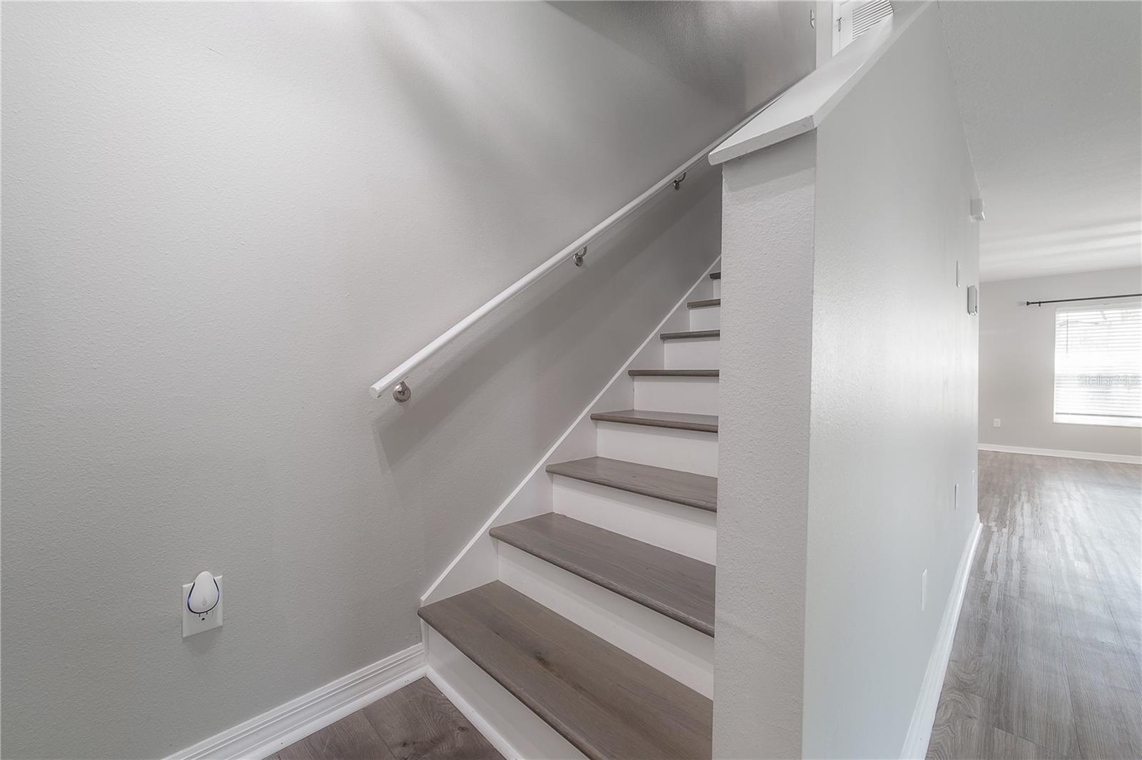 Image 14 of 42 For 595 Shady Grove Drive