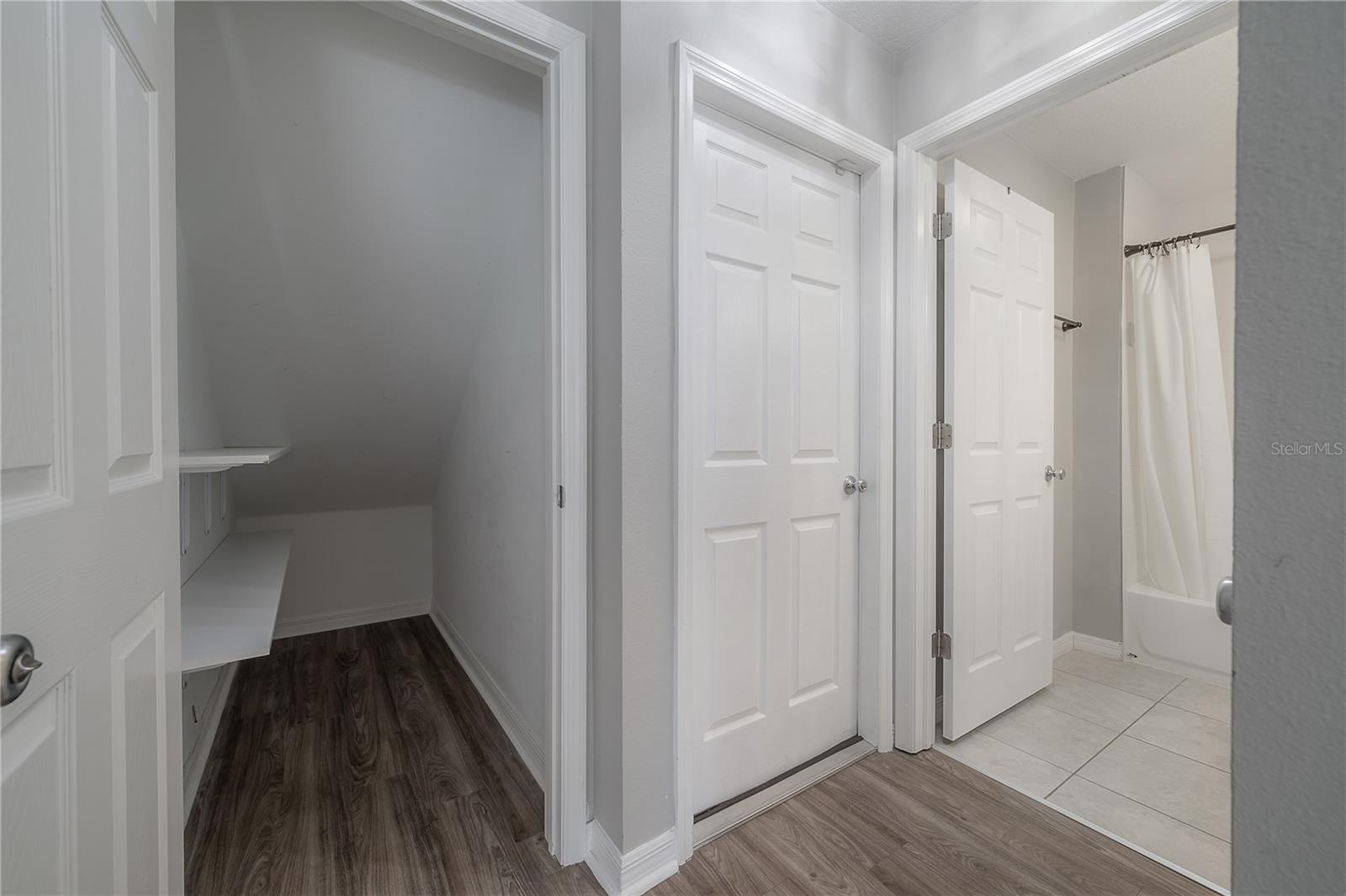 Image 17 of 42 For 595 Shady Grove Drive