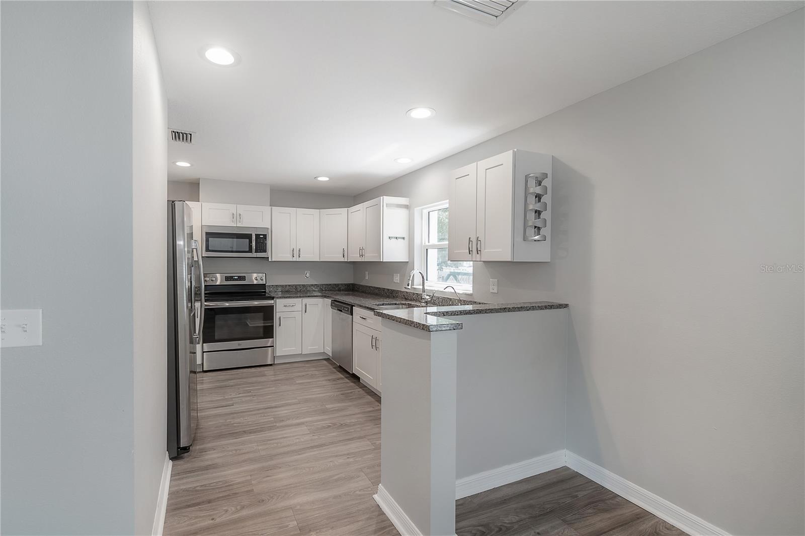 Image 5 of 42 For 595 Shady Grove Drive