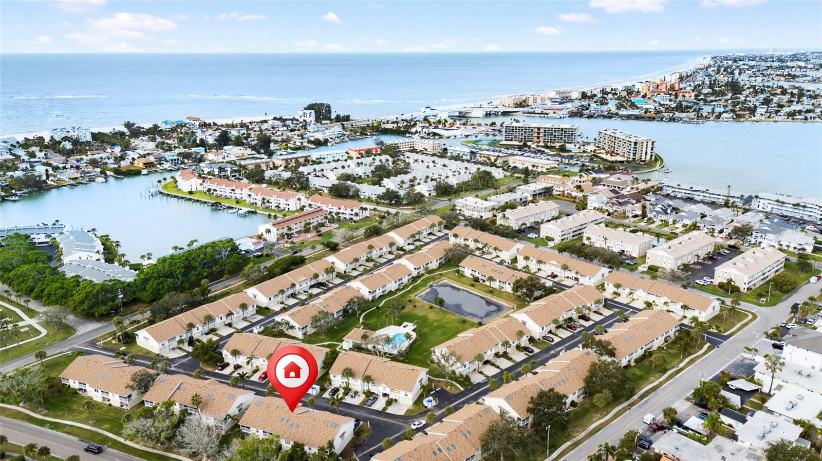 Image 38 of 41 For 225 Sun Vista Court S