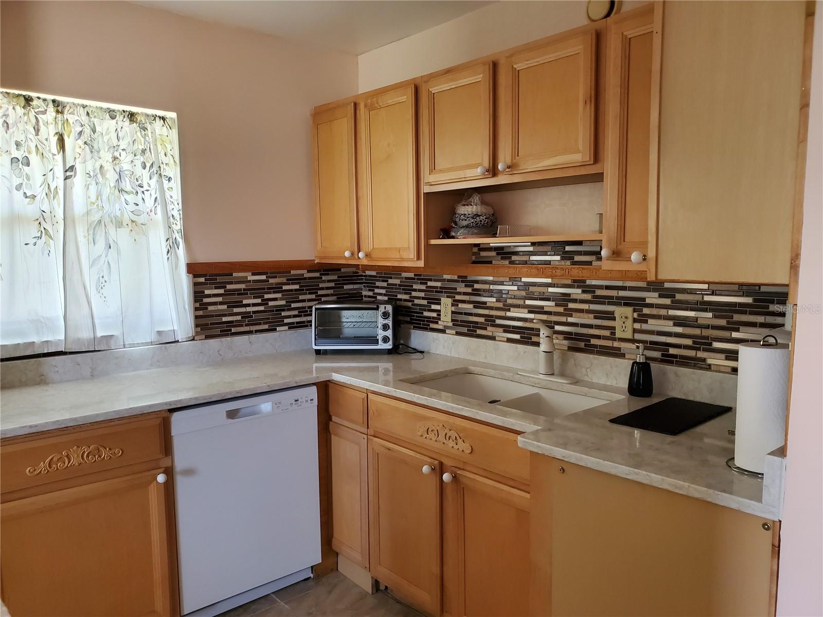 Image 8 of 35 For 201 Bedford Trail F128