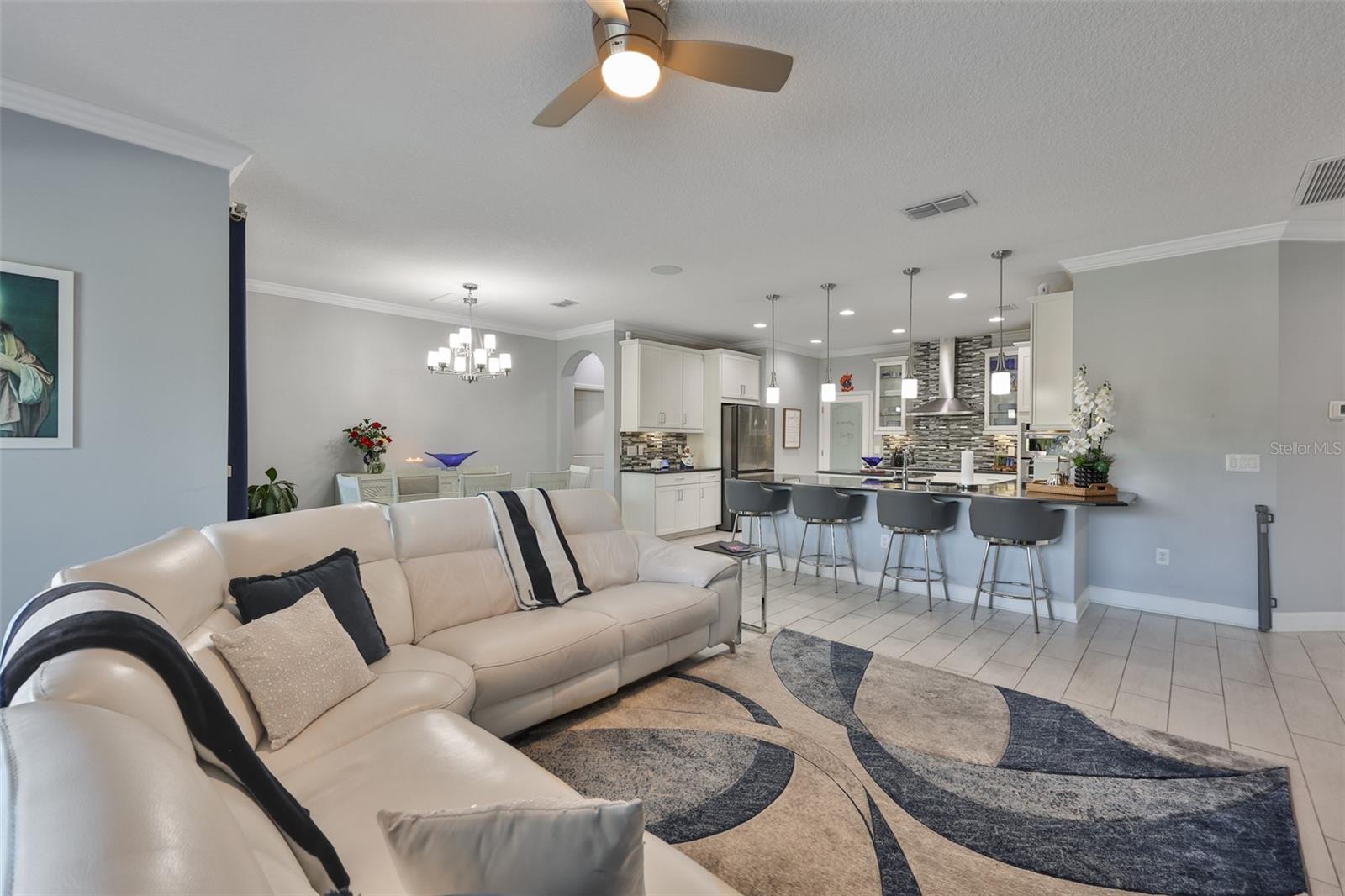 Image 21 of 74 For 10506 Cardera Drive