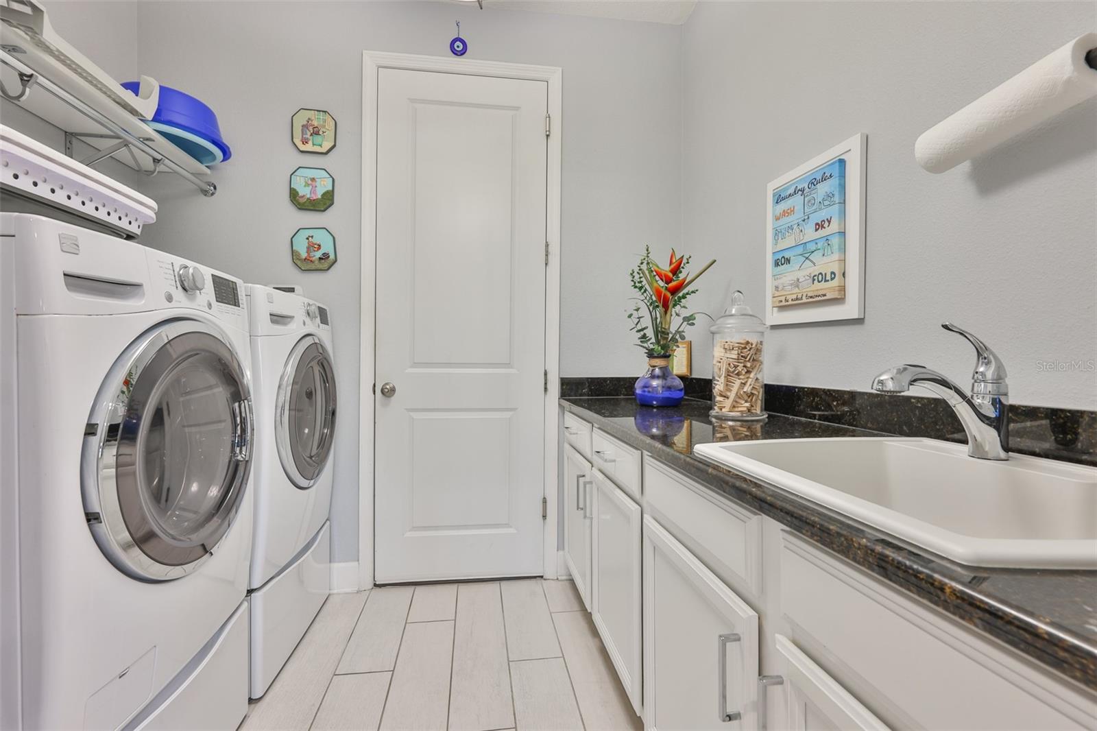 Image 33 of 74 For 10506 Cardera Drive