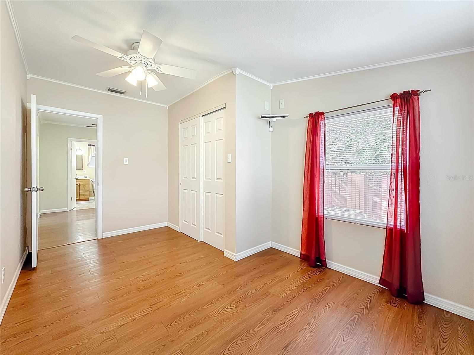 Image 20 of 38 For 3752 57th Avenue N