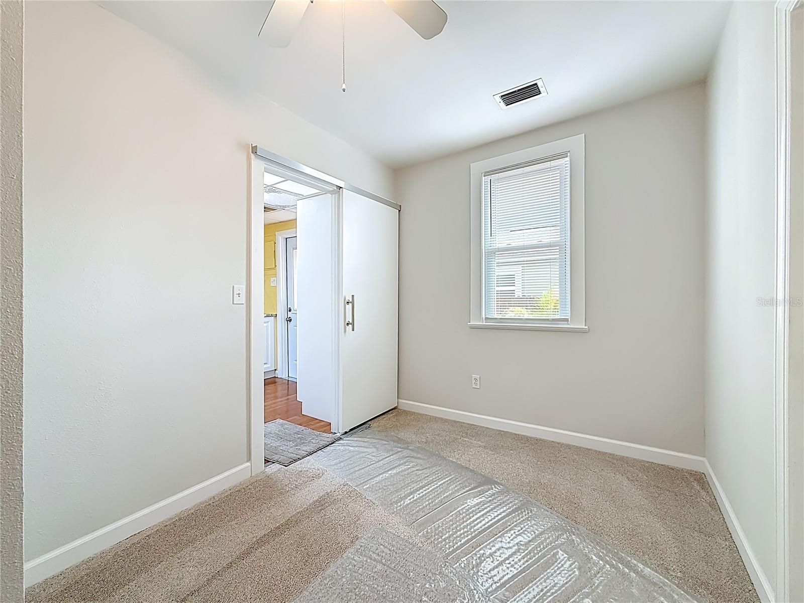 Image 26 of 38 For 3752 57th Avenue N