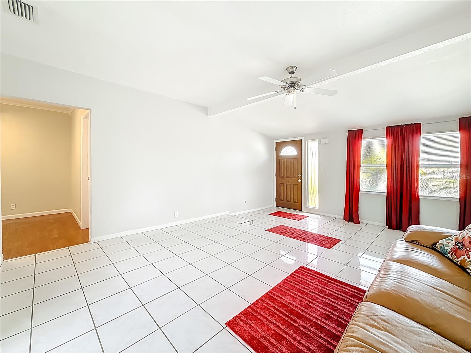 Image 8 of 38 For 3752 57th Avenue N