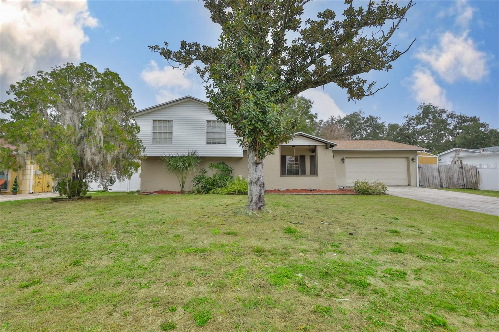 Listing photo id 38 for 3806 Pinedale Street