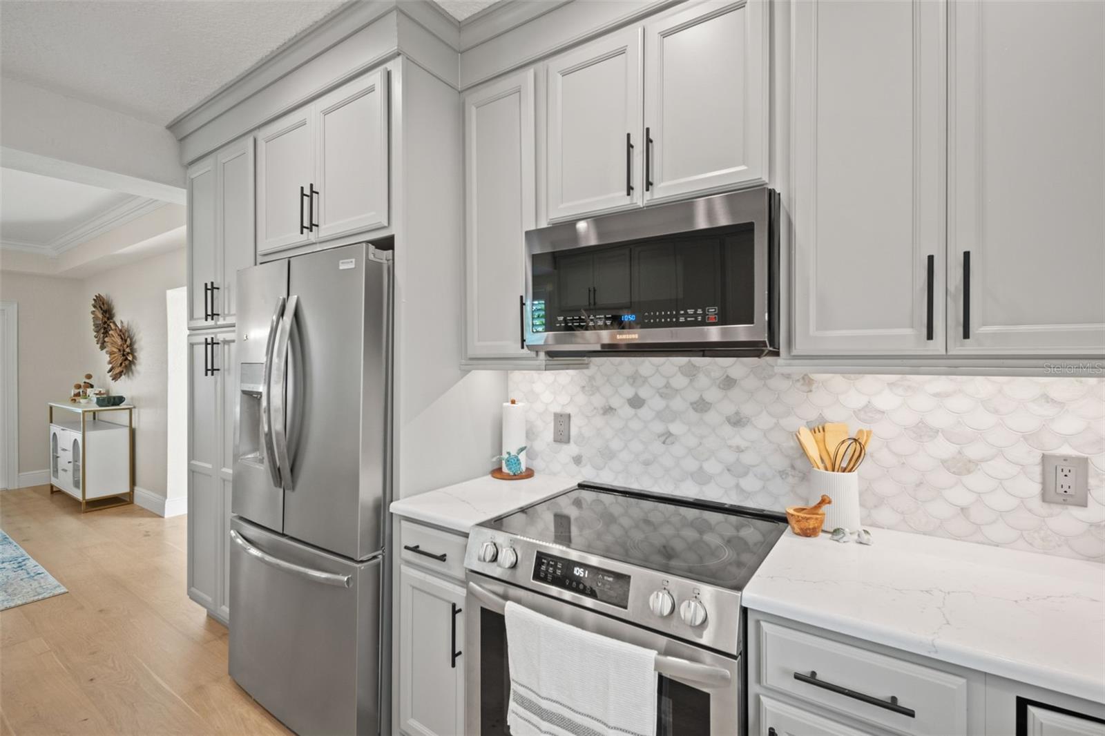 Image 17 of 71 For 536 Baywood Drive N