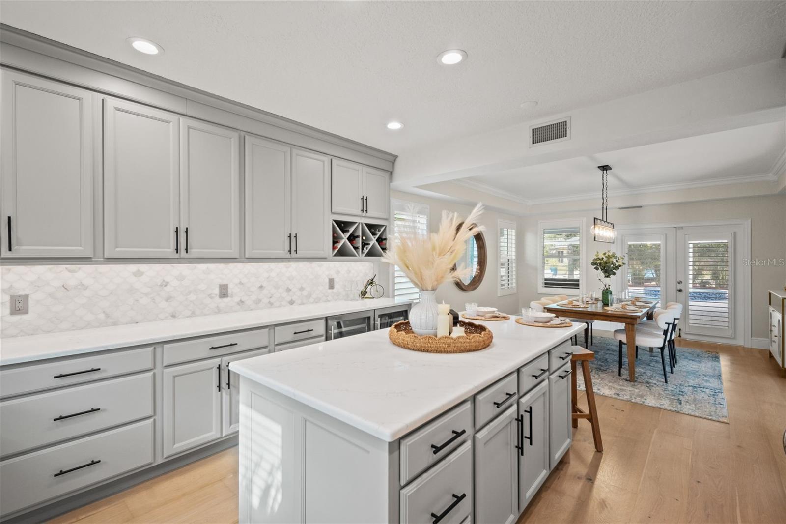 Image 18 of 71 For 536 Baywood Drive N