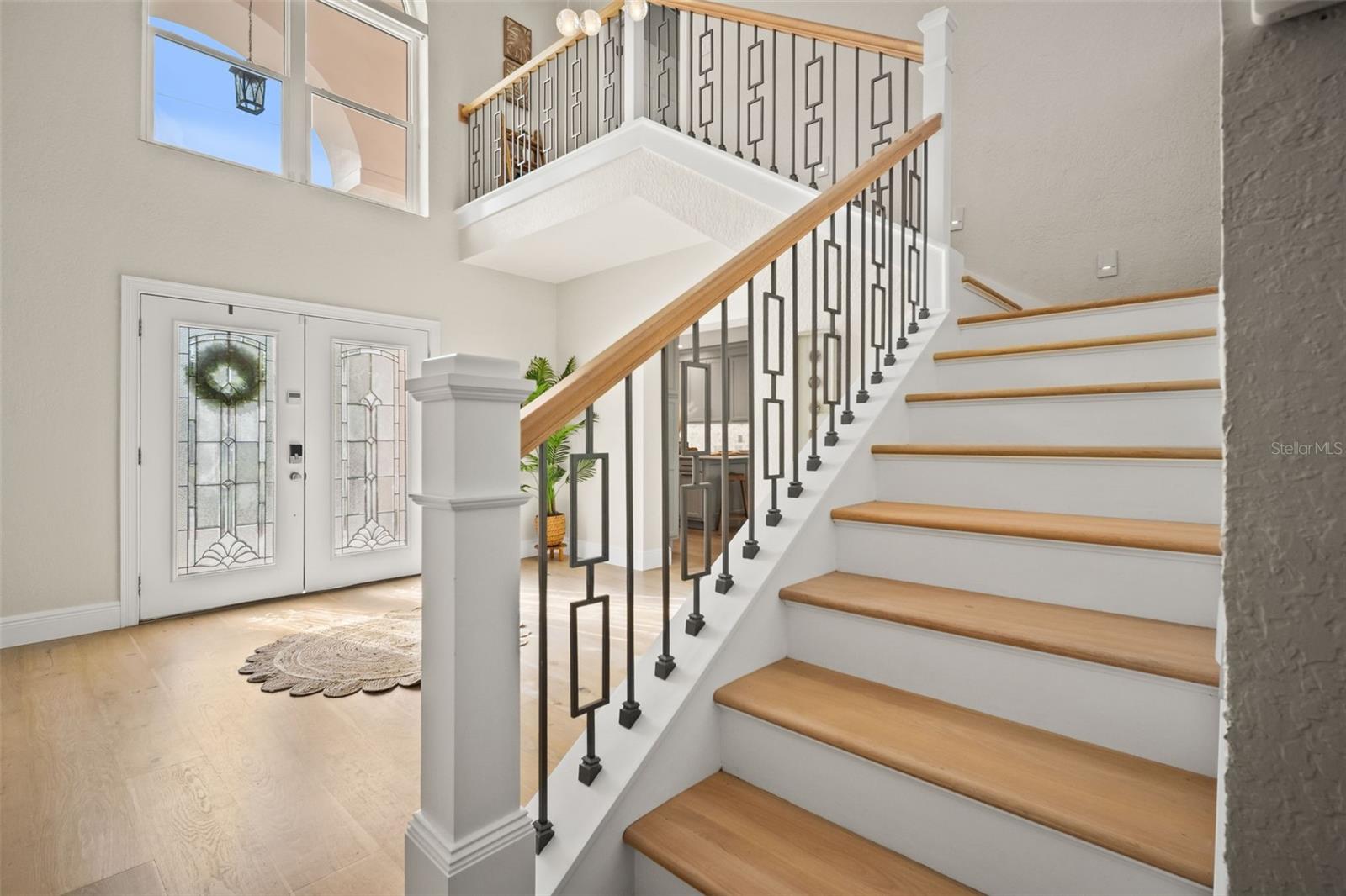 Image 5 of 71 For 536 Baywood Drive N