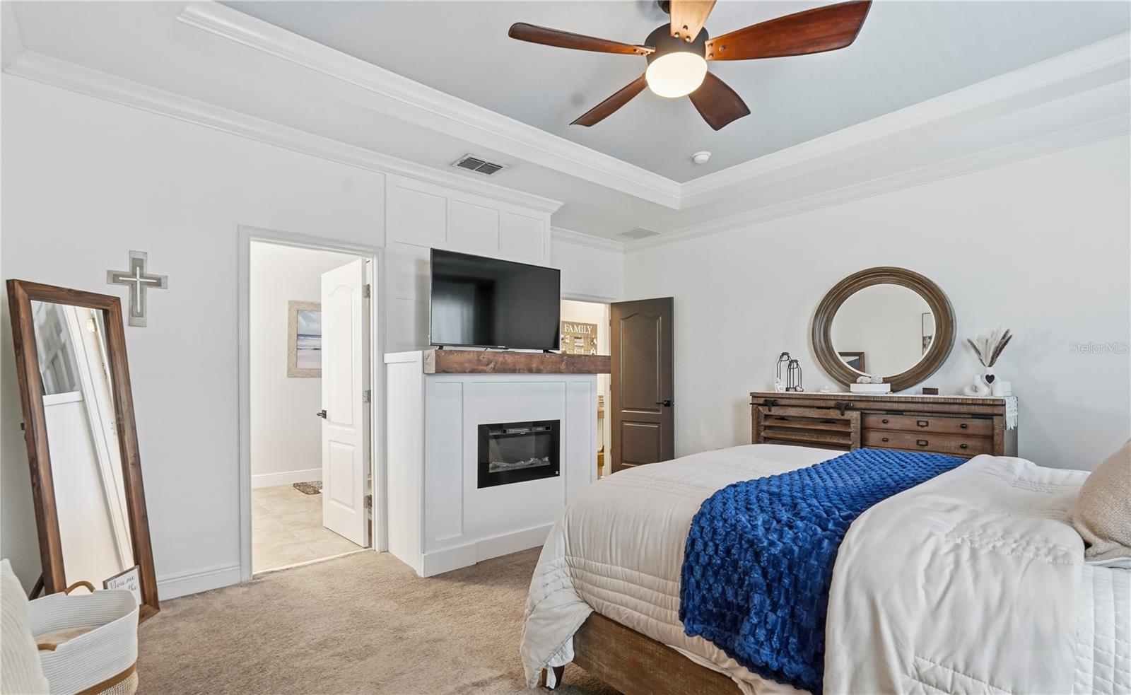 Image 18 of 45 For 8113 Champions Forest Way