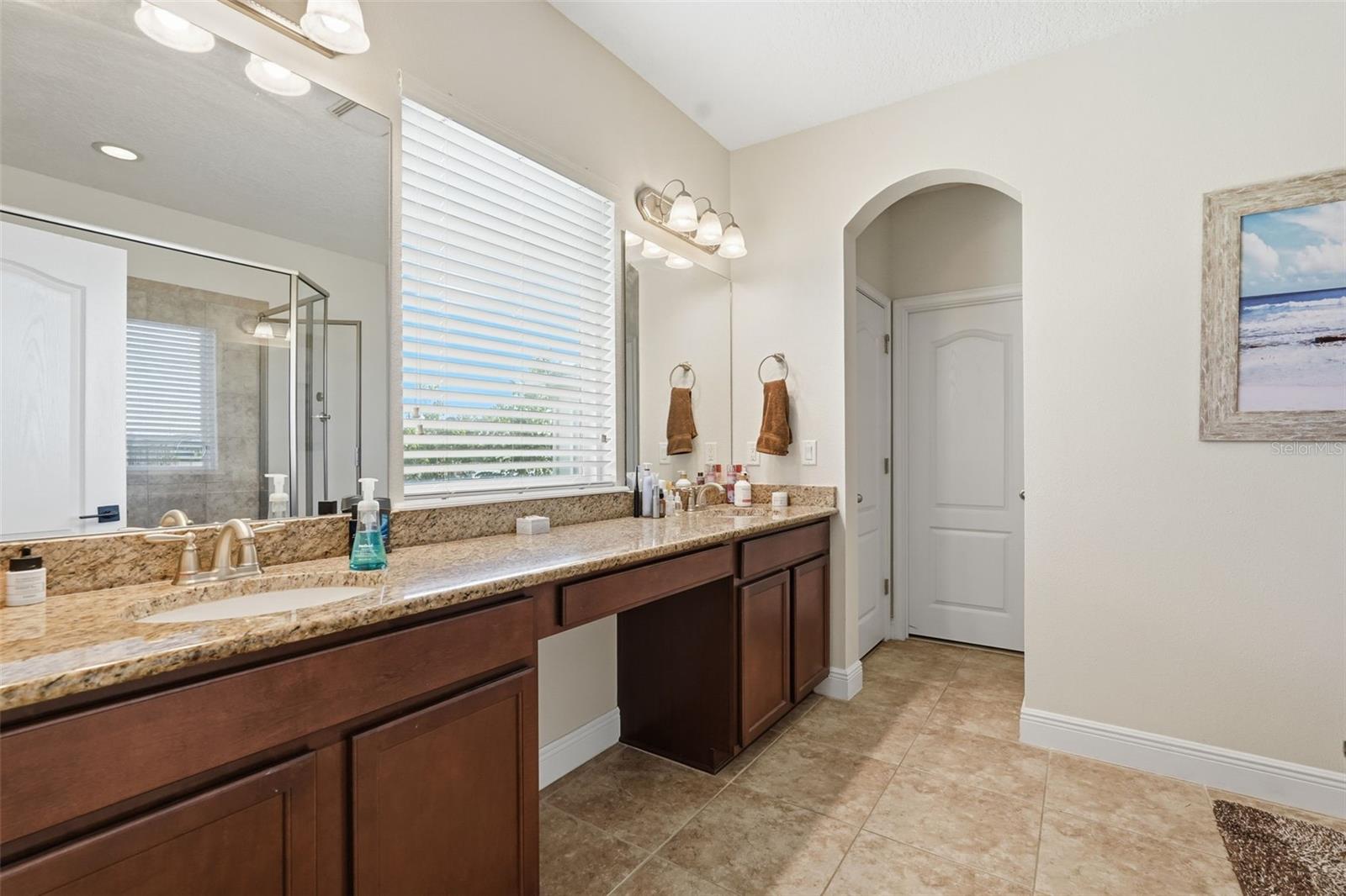 Image 19 of 45 For 8113 Champions Forest Way