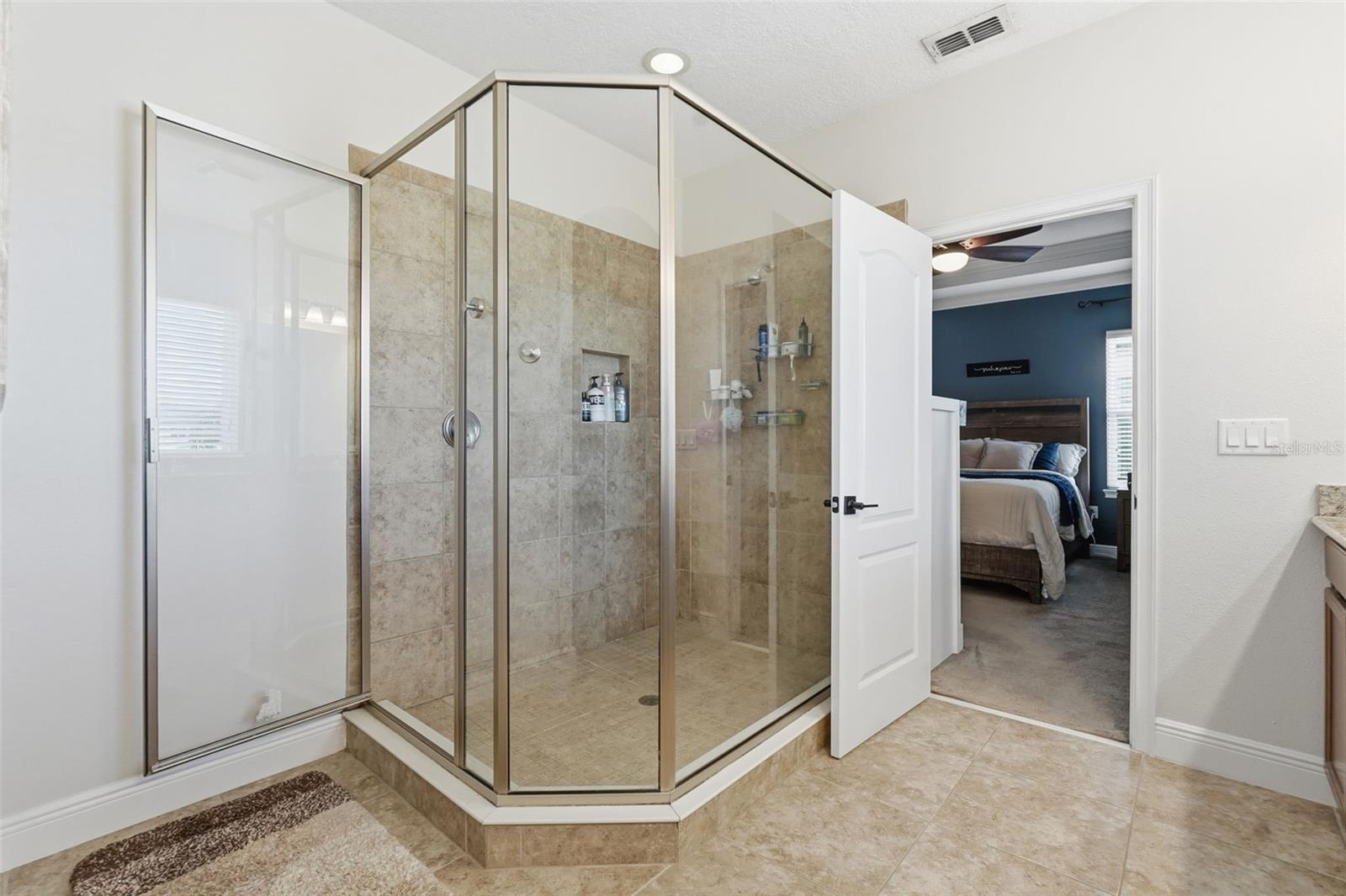 Image 20 of 45 For 8113 Champions Forest Way