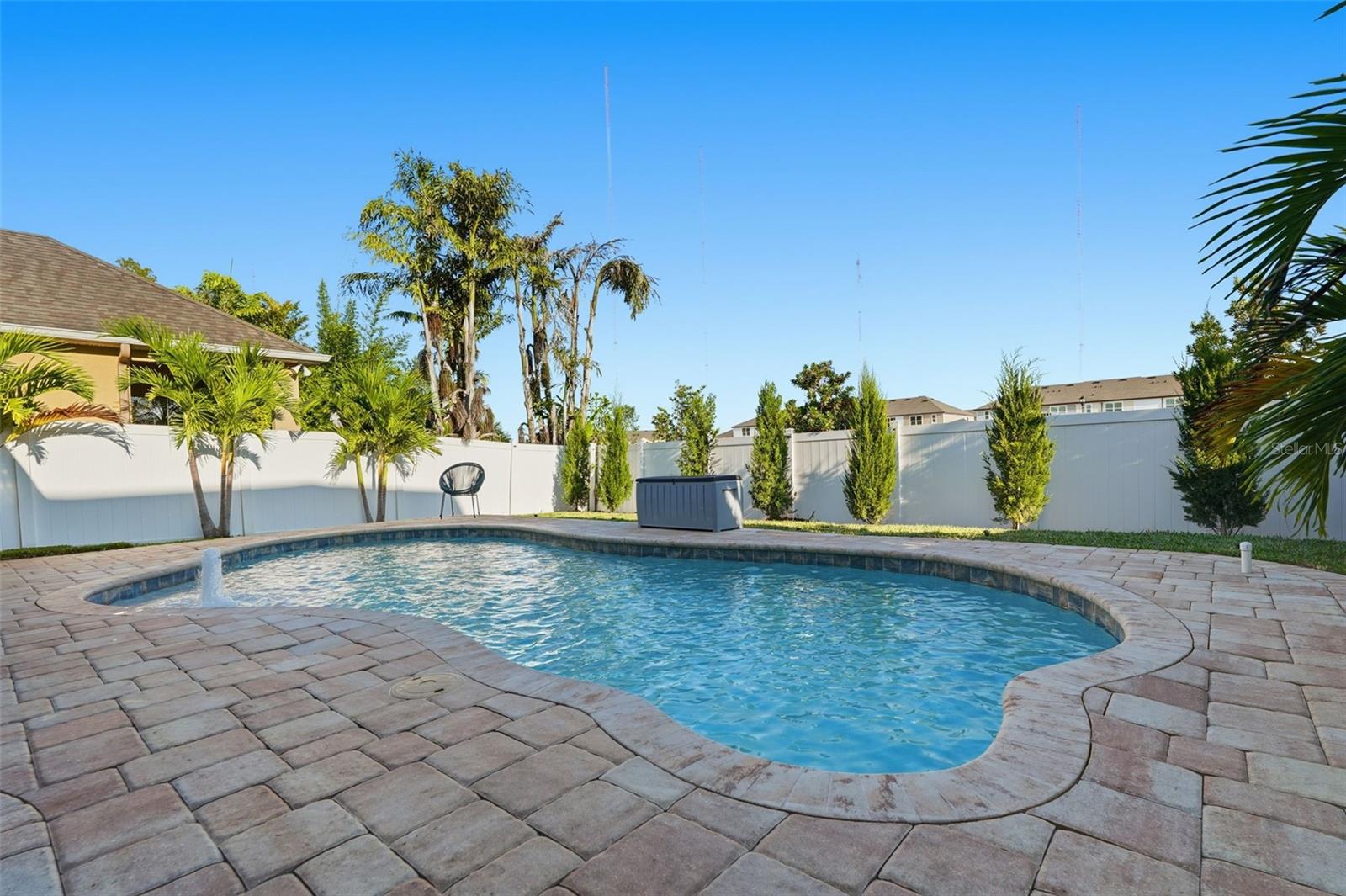 Image 32 of 45 For 8113 Champions Forest Way