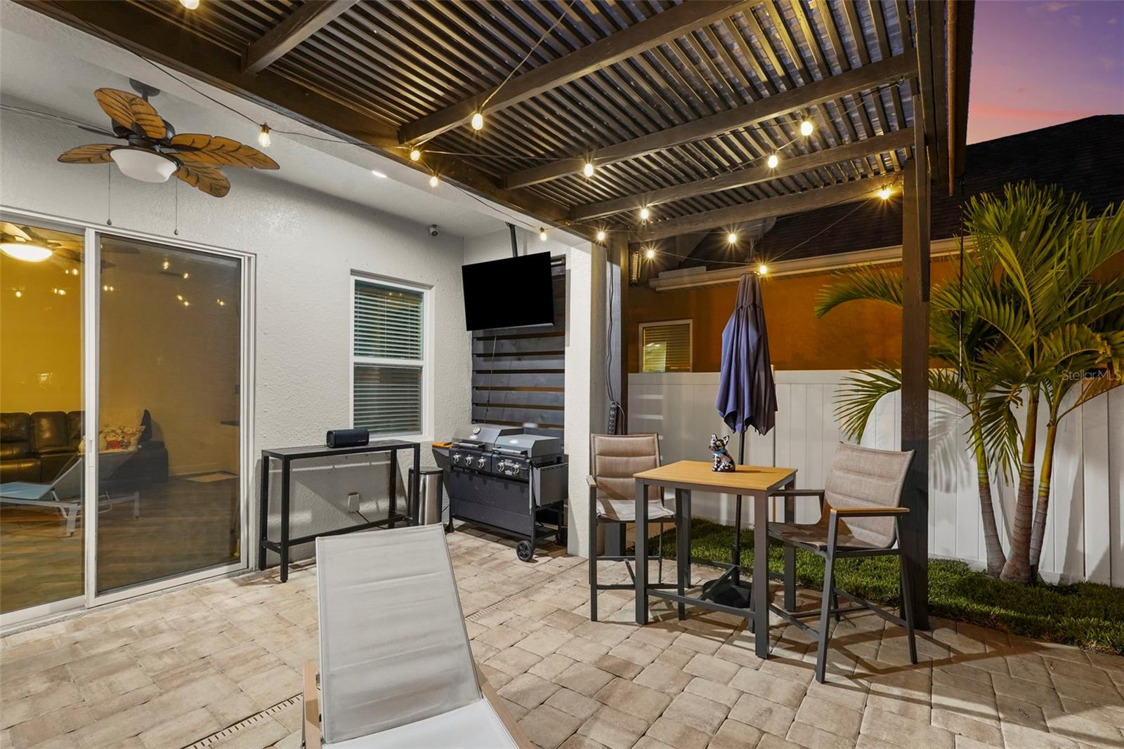 Image 33 of 45 For 8113 Champions Forest Way