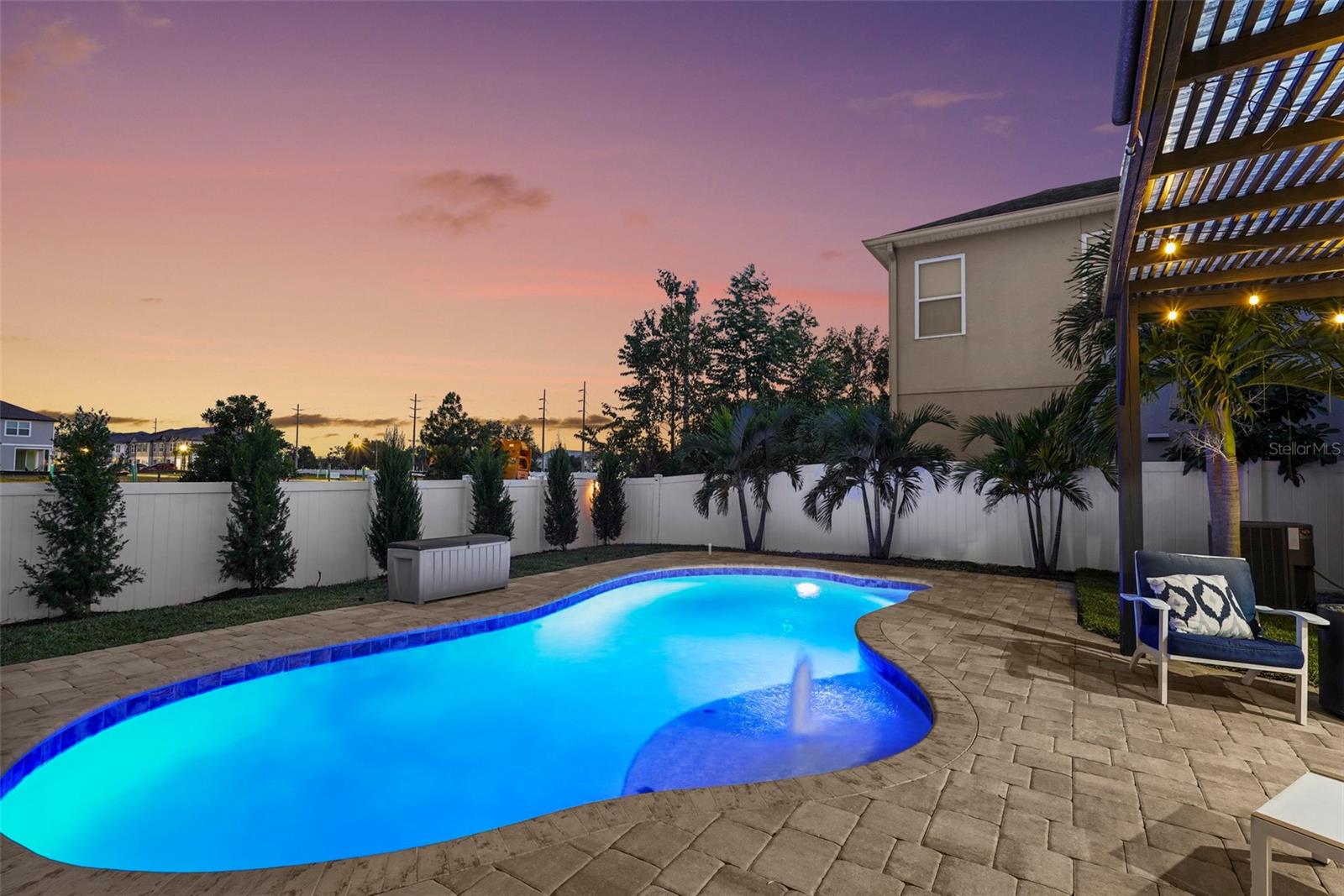 Image 34 of 45 For 8113 Champions Forest Way