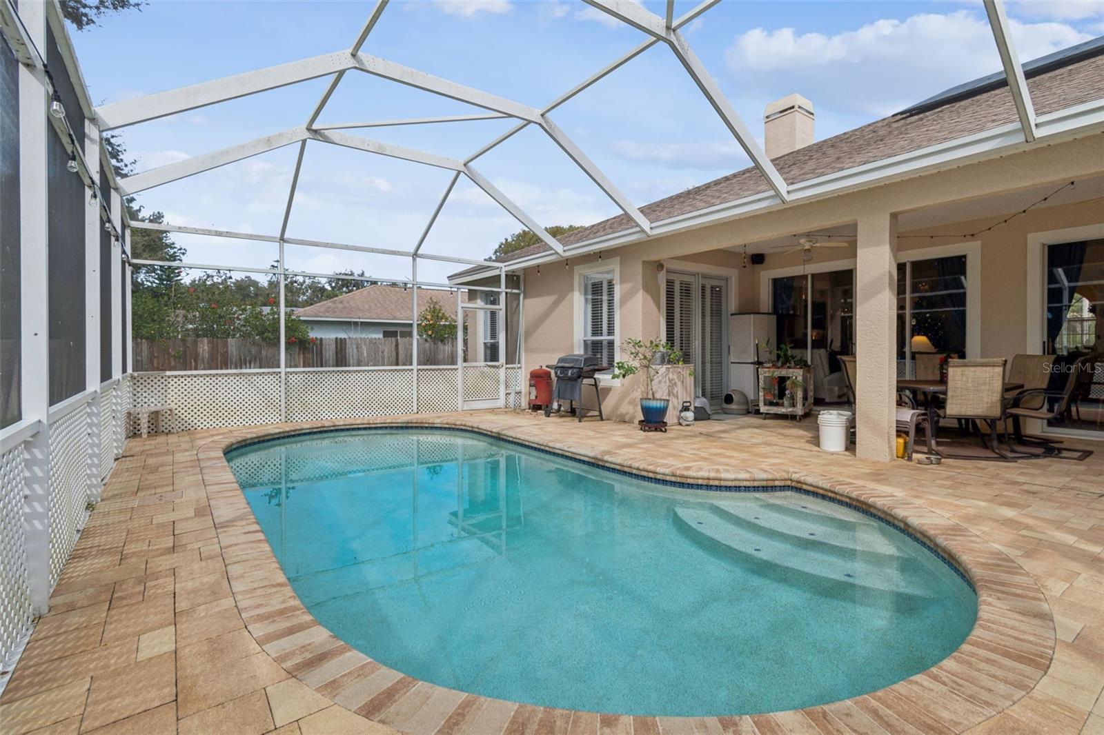 Image 48 of 64 For 928 Oakview Road