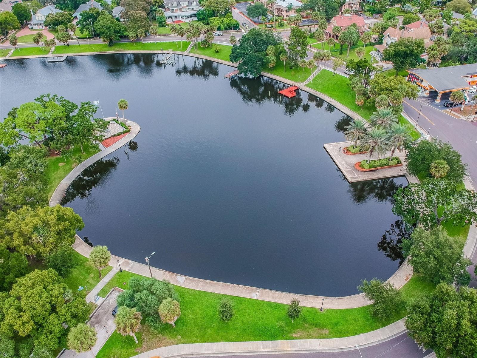 Image 59 of 64 For 928 Oakview Road