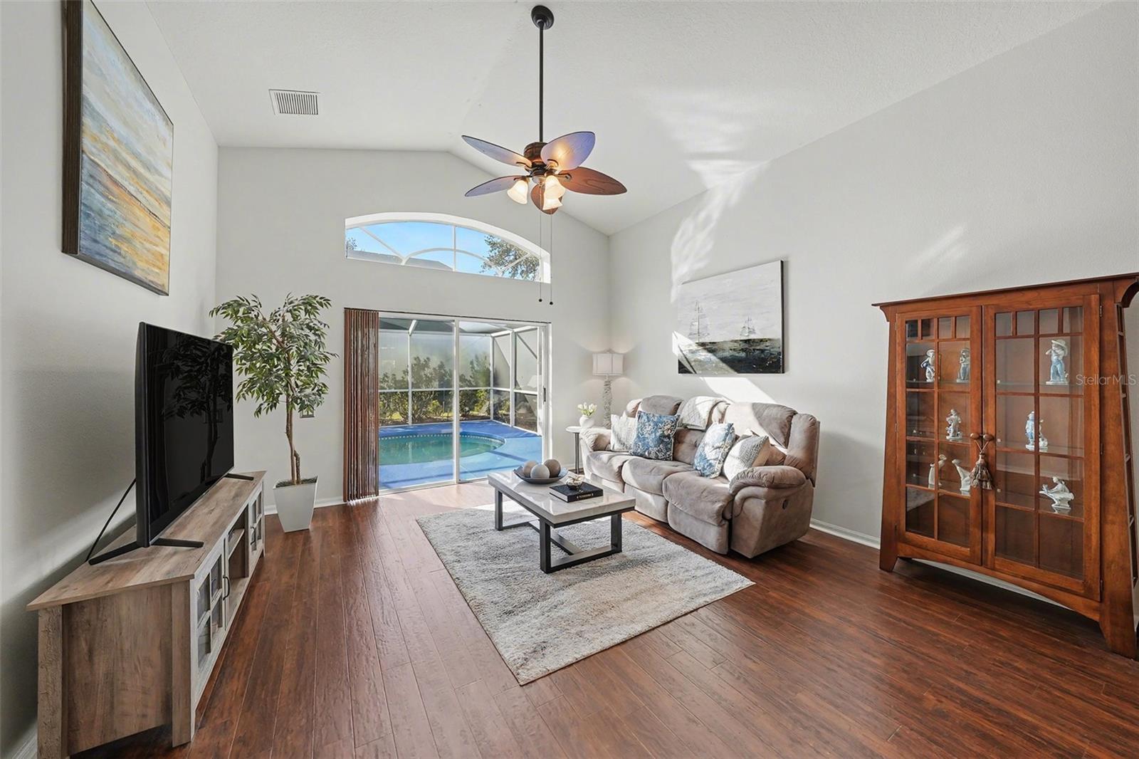 Image 12 of 37 For 5520 Terrain De Golf Drive