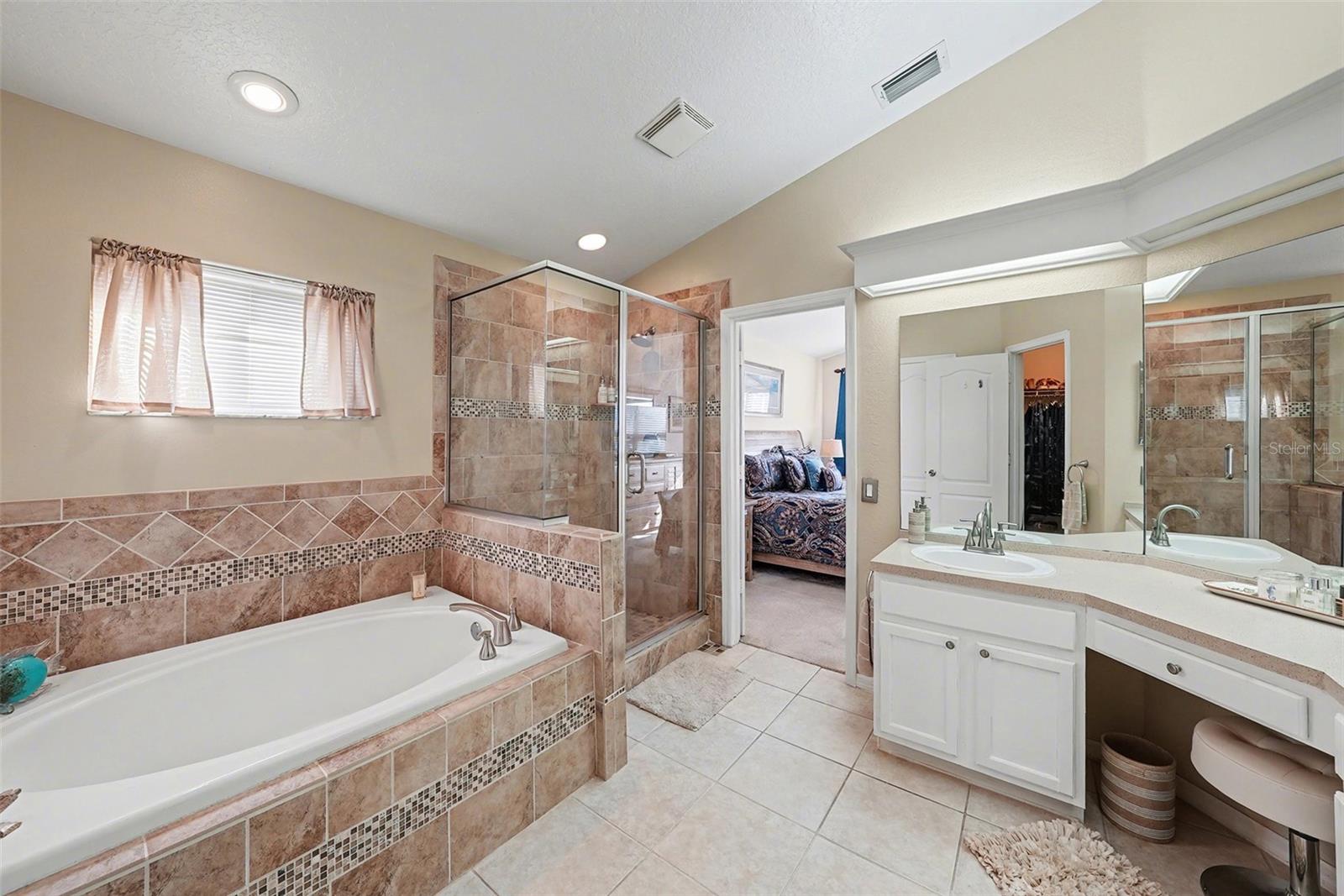 Image 22 of 37 For 5520 Terrain De Golf Drive