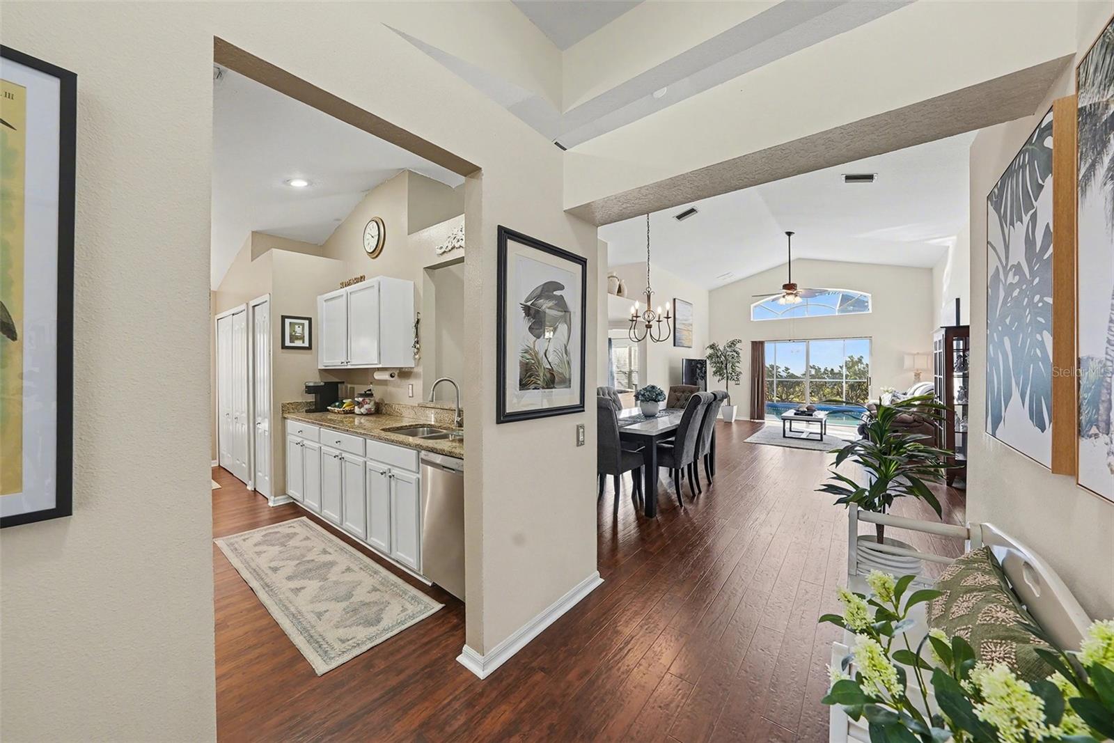 Image 6 of 37 For 5520 Terrain De Golf Drive