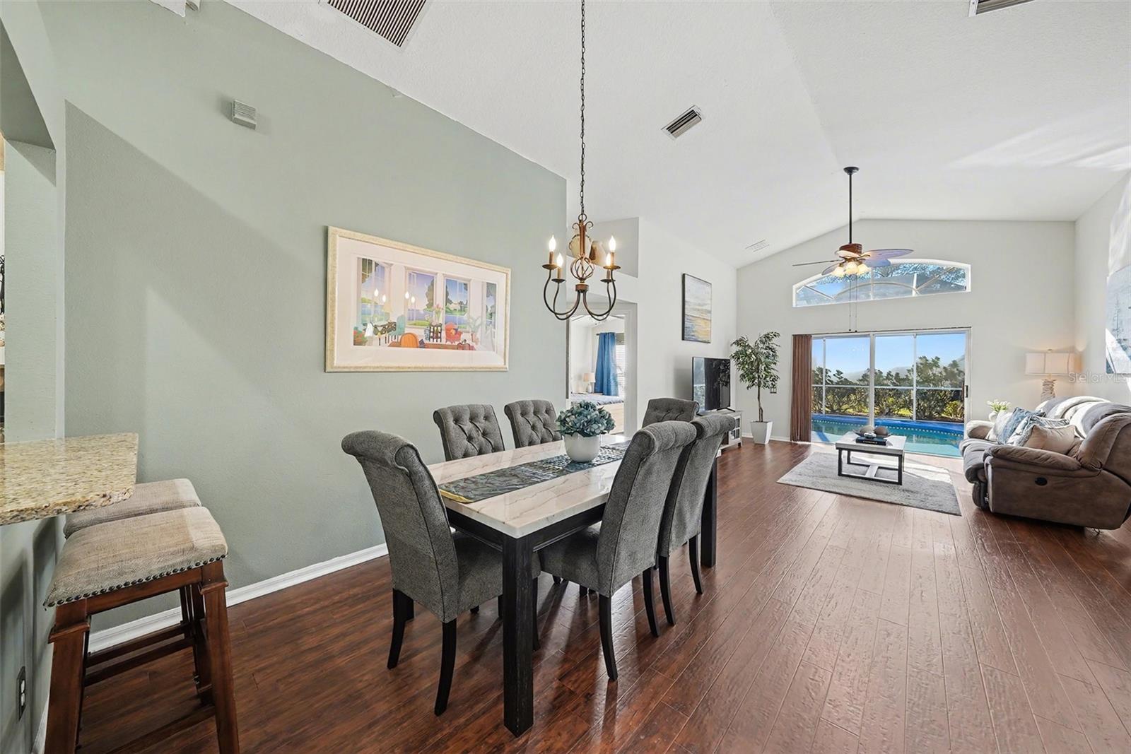 Image 8 of 37 For 5520 Terrain De Golf Drive