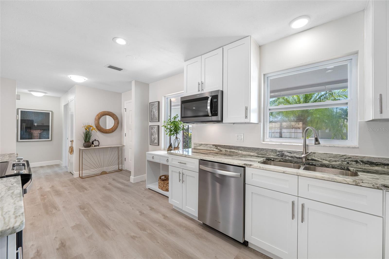 Image 4 of 31 For 11211 60th Ave