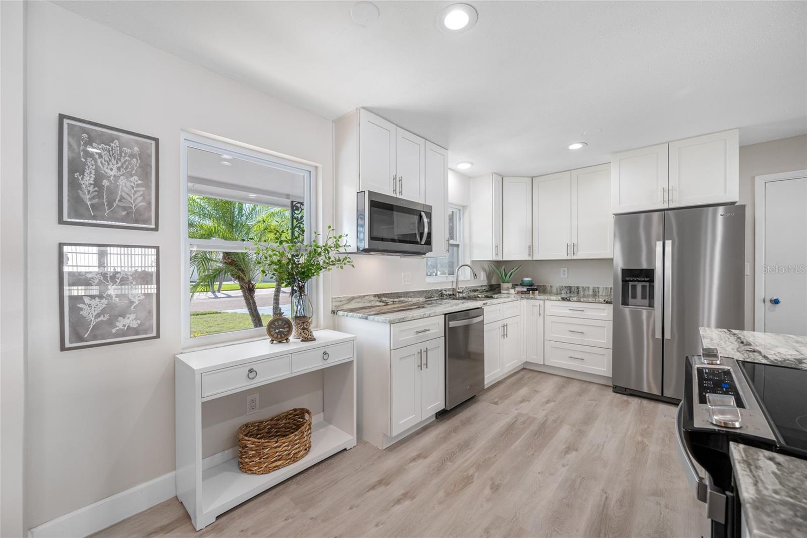 Image 6 of 31 For 11211 60th Ave