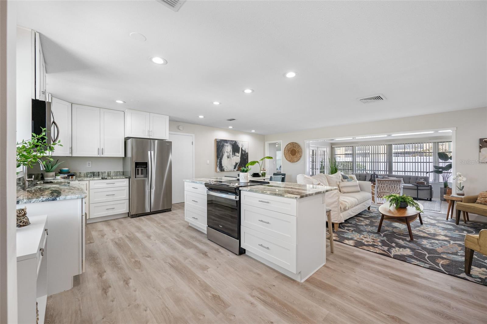 Image 9 of 31 For 11211 60th Ave