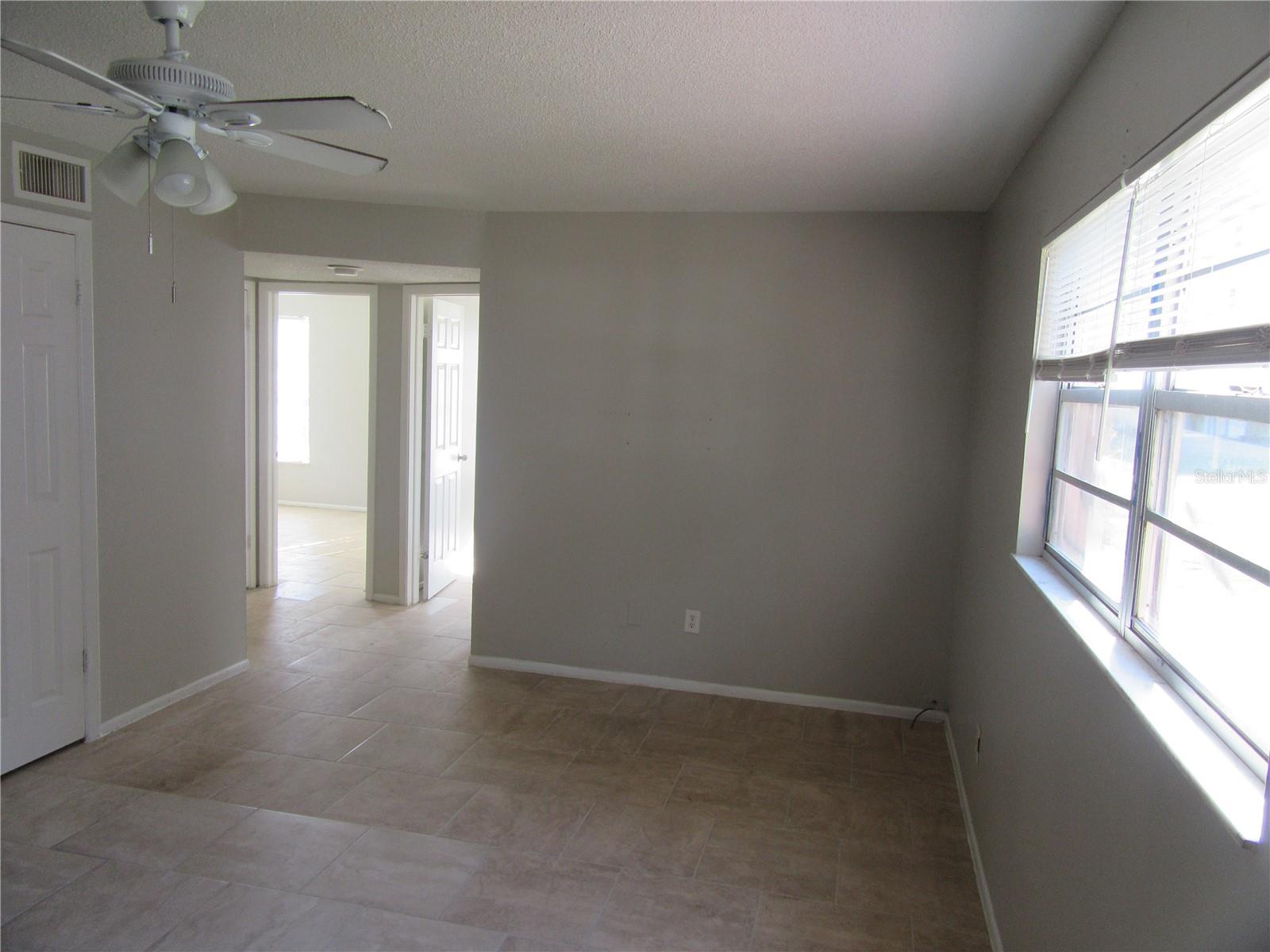 Image 5 of 18 For 463 76th Avenue N 1