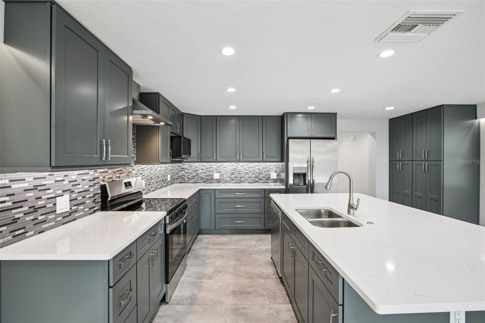 Image 11 of 33 For 3120 Pine Shadow Drive