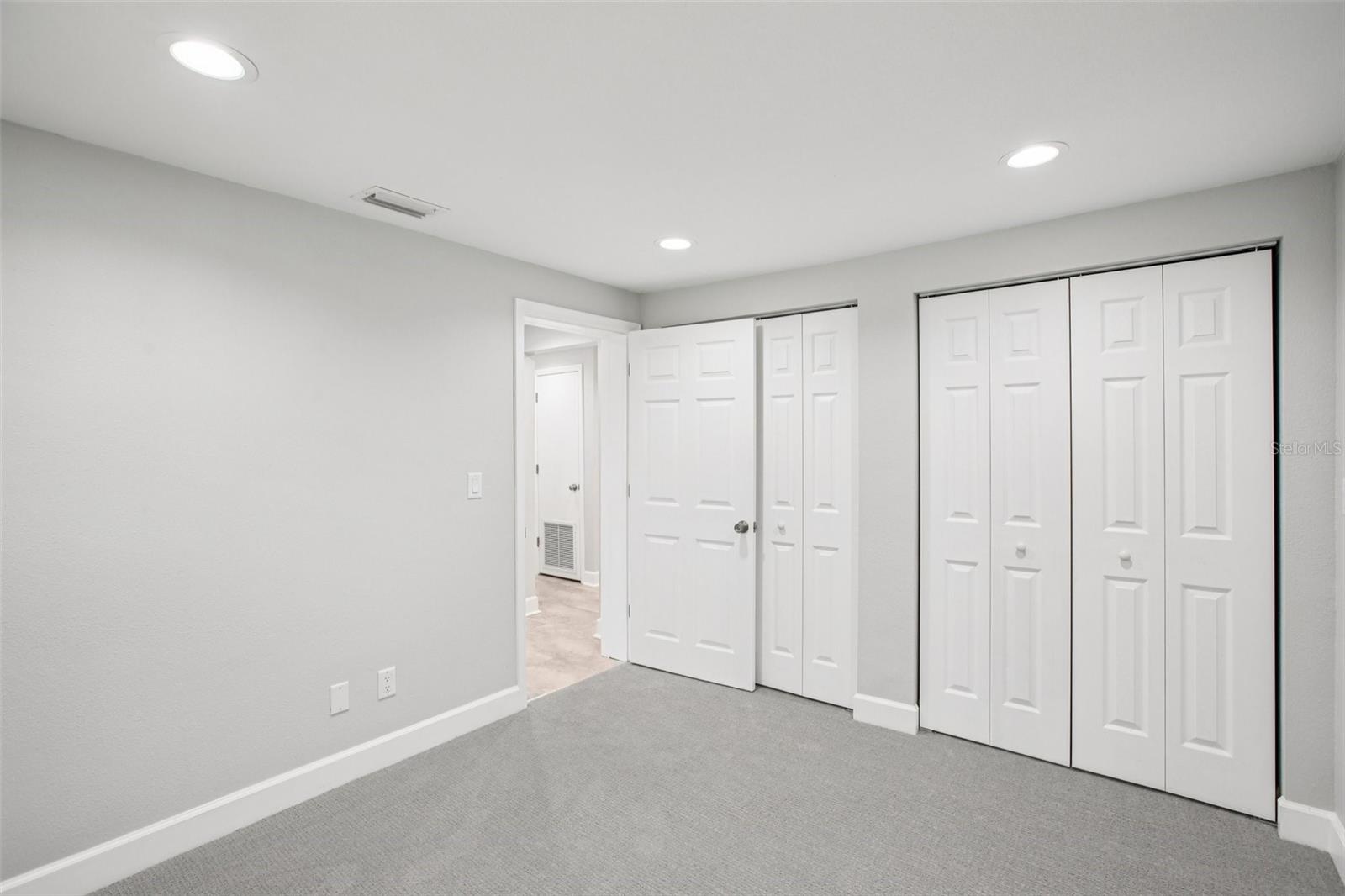 Image 22 of 33 For 3120 Pine Shadow Drive